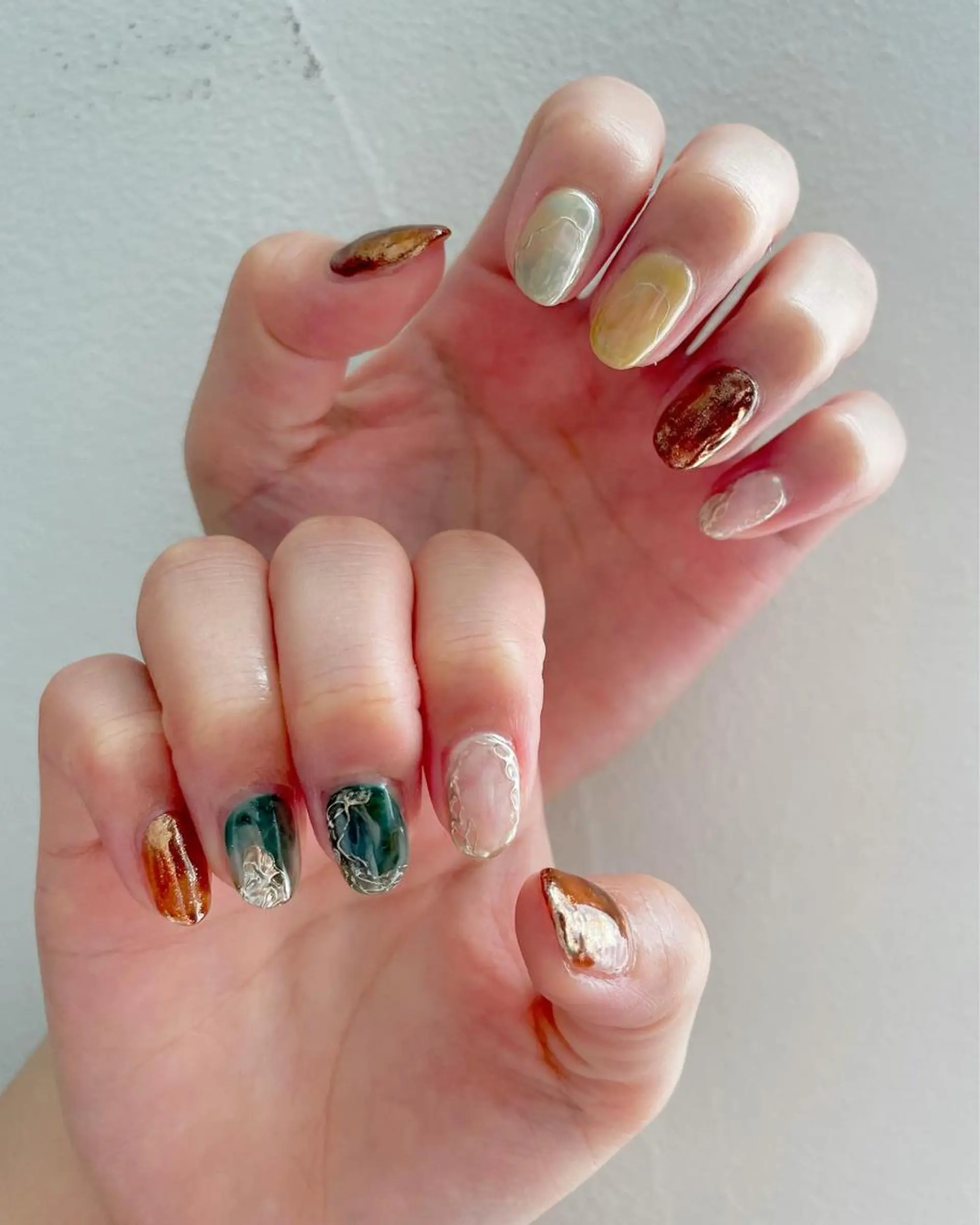ネイル べっ甲ネイル フットネイル ジェルネイル グリーン 韓国ネイル 甲府市徳行 🧸prunelleのネイルデザイン