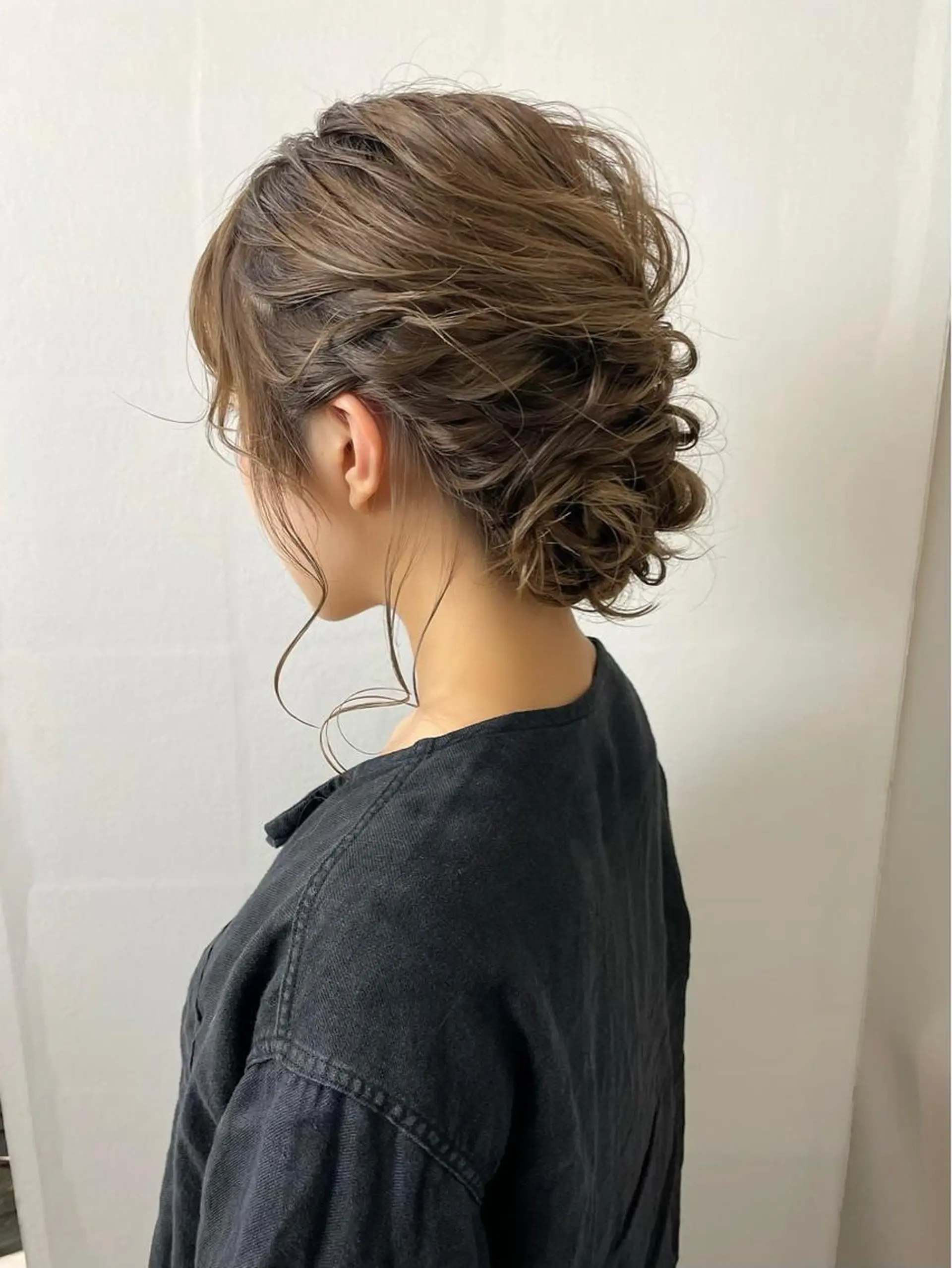 ミディアム カラー パーマ マツエク・マツパ 結婚式・ブライダル まろやかベージュ／ 大上なおみのヘアスタイル