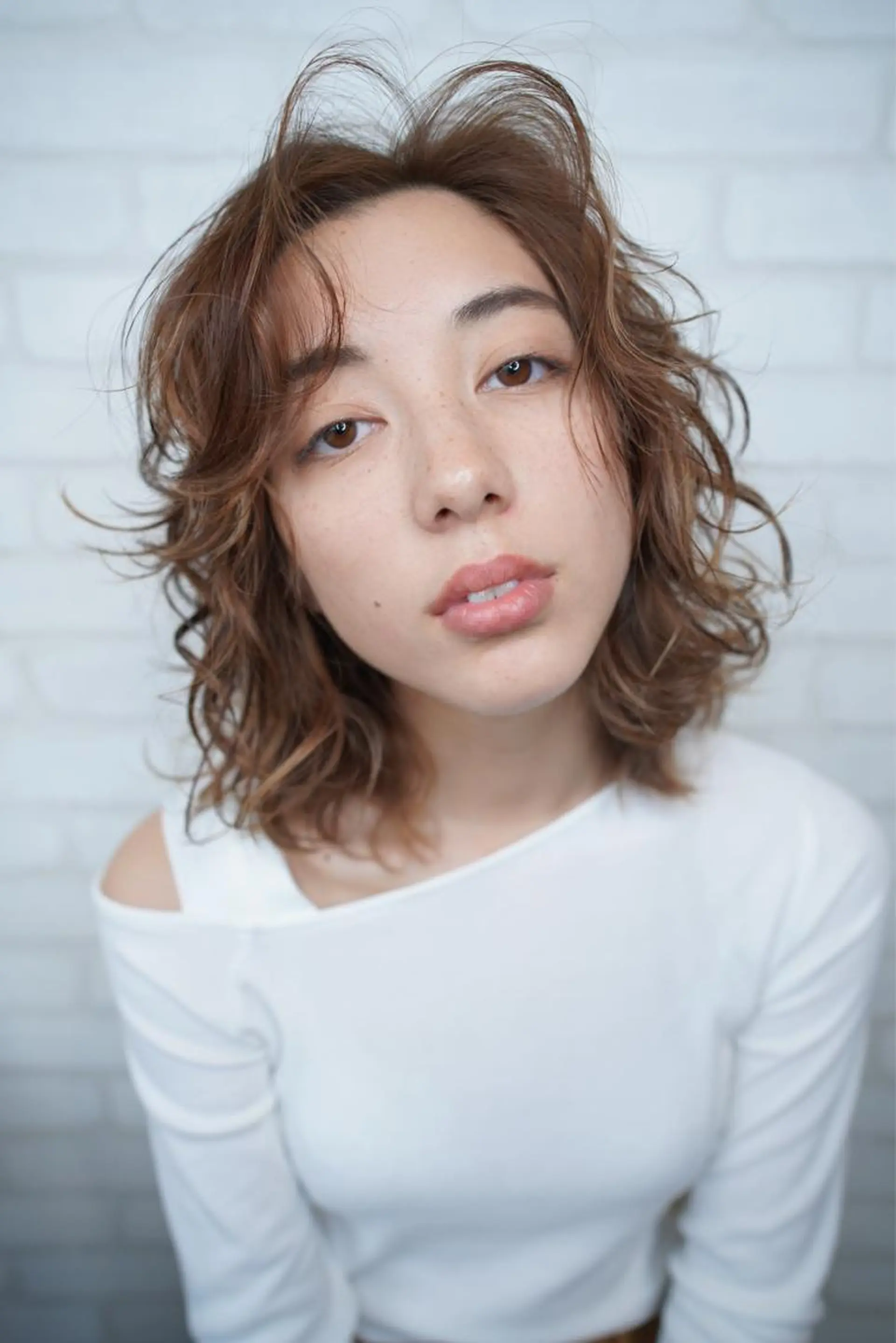 ミディアム カラー パーマ ヘアアレンジ メンズ キッズ ネイル マツエク・マツパ カット ヘアカラー トリートメント ヘッドスパ premier modelsのヘアスタイル