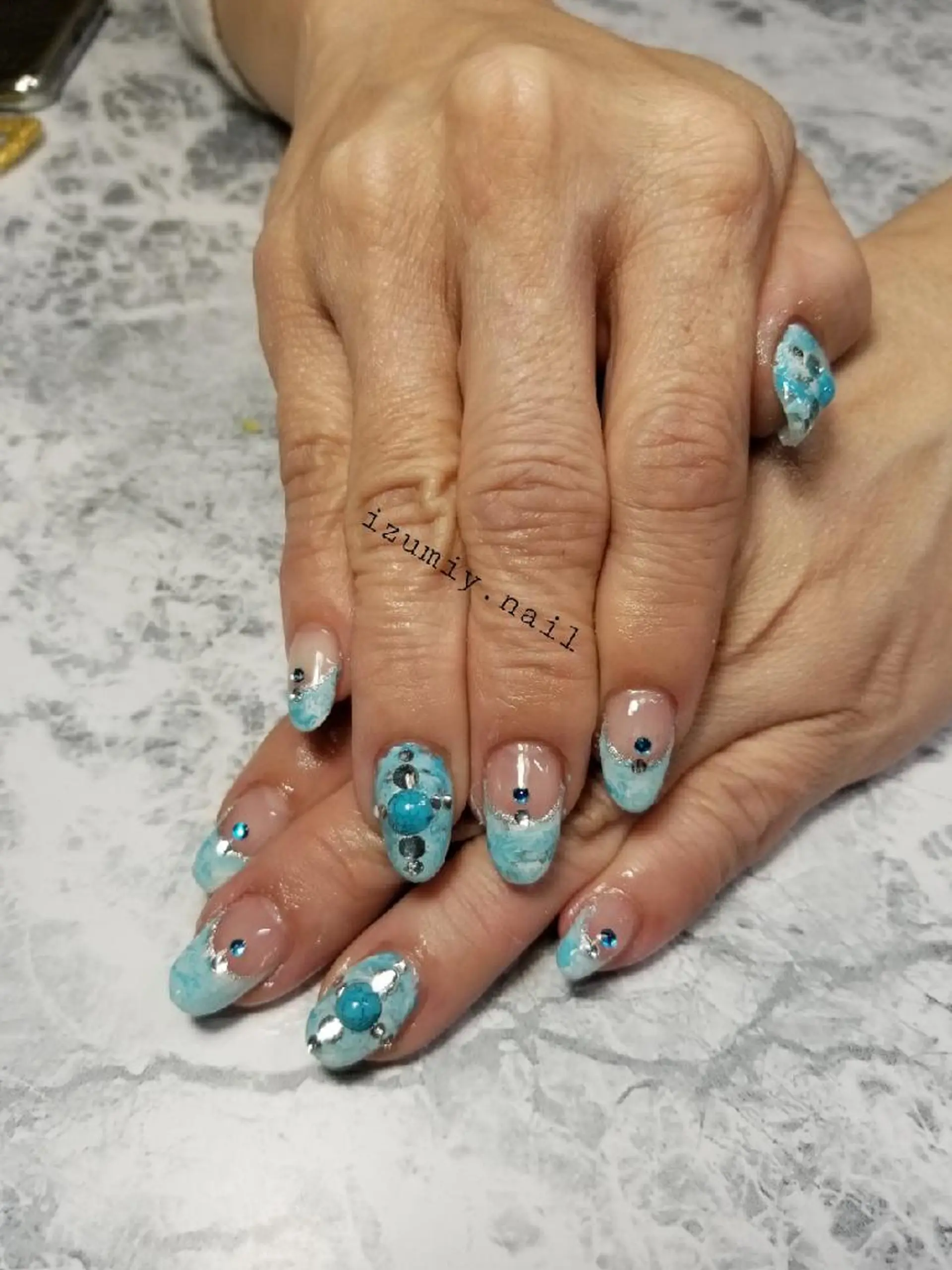 ネイル フレンチネイル 大理石ネイル(マーブル) izumiynail いずみのネイルデザイン