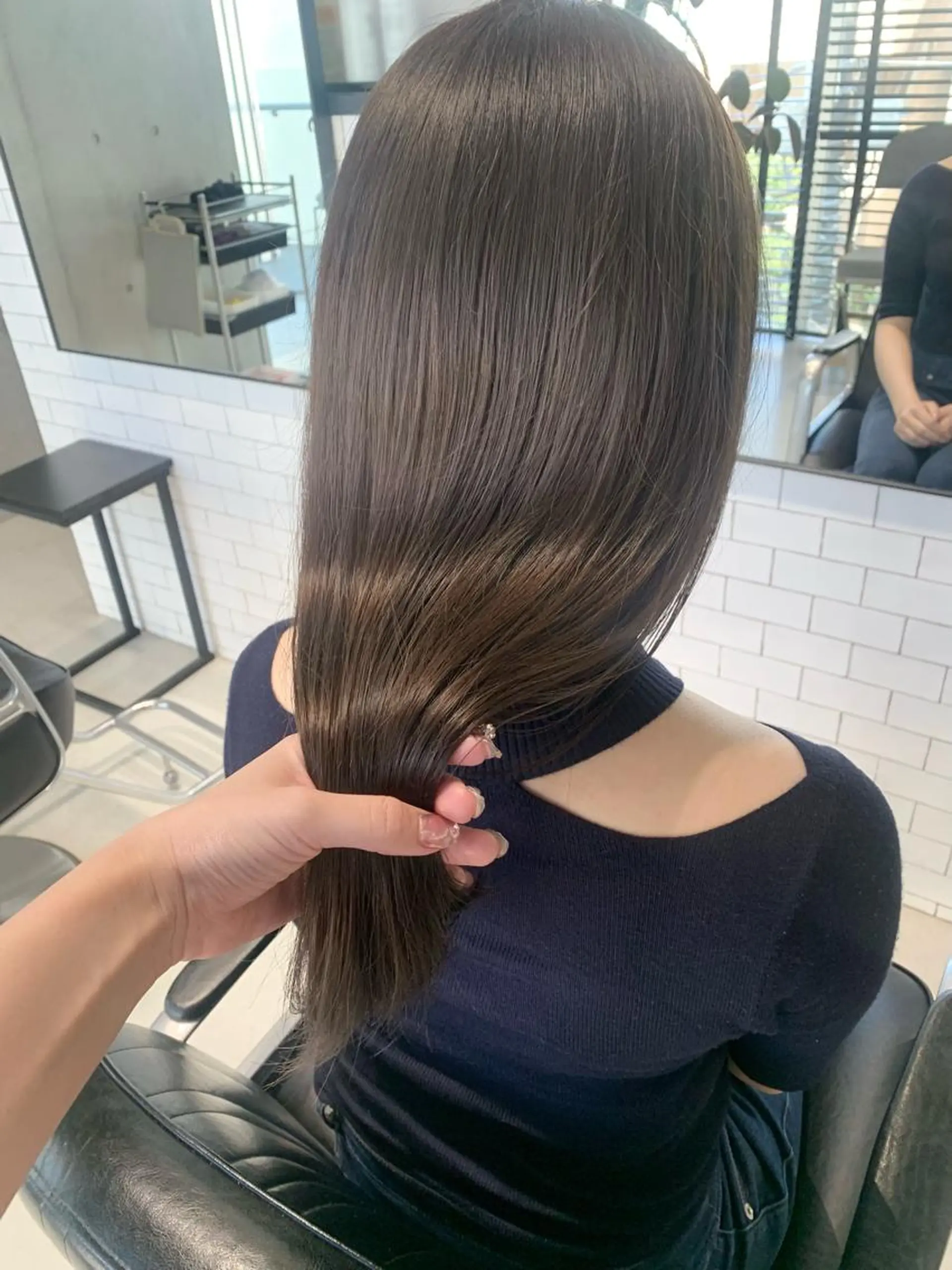 ロング カラー カット ヘアカラー トリートメント ヘッドスパ ヘアセット 透明感/オリーブ/ グレージュ/YUKAのヘアスタイル