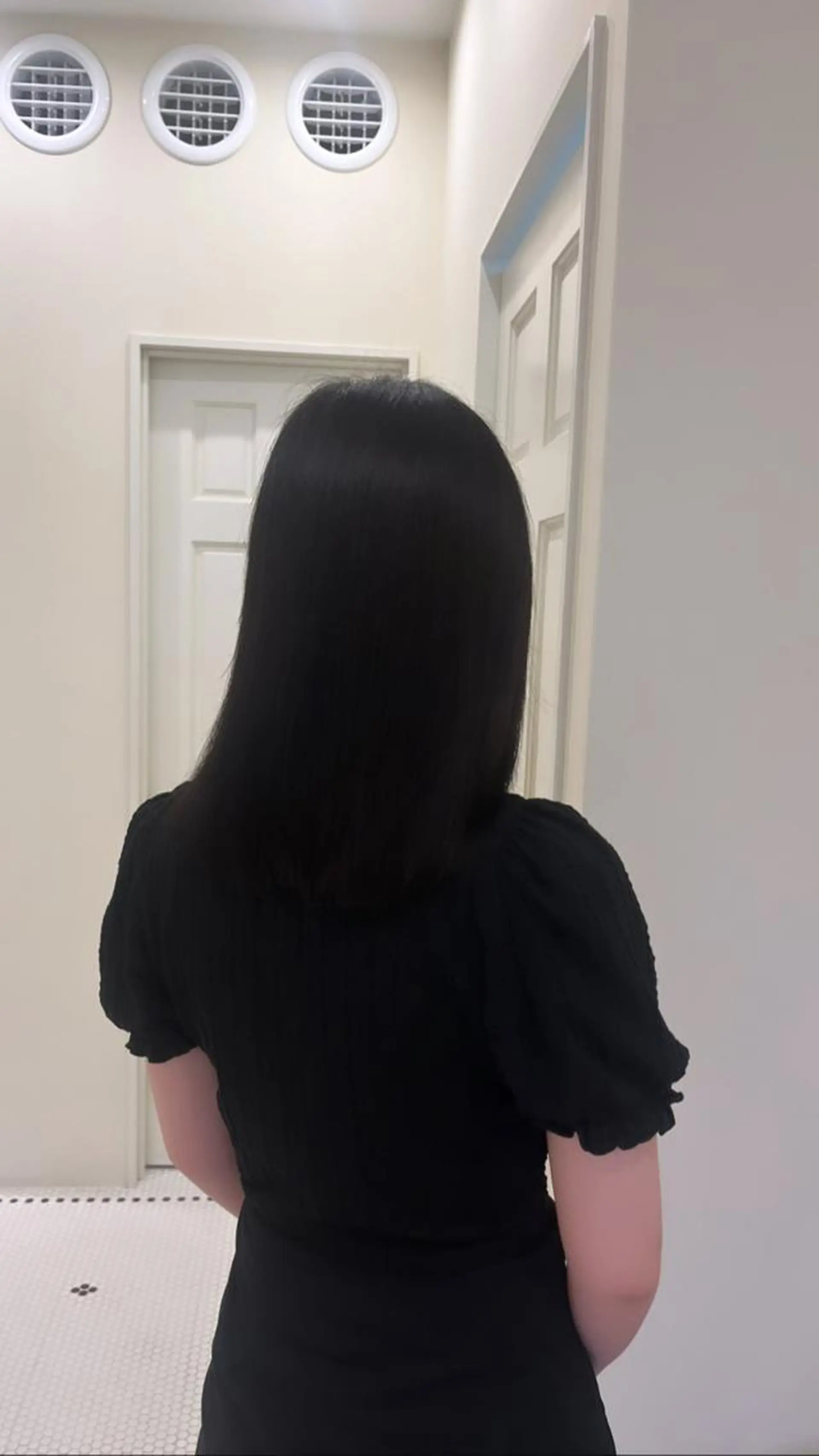 ロング トリートメント りく レイヤーカット ケアブリーチのヘアスタイル