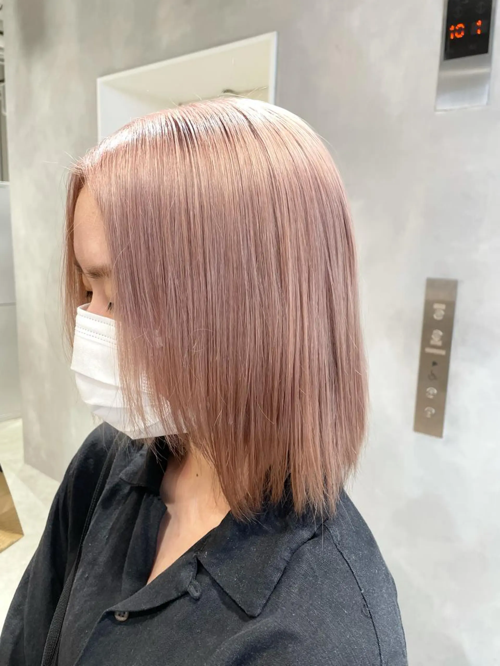 ショート カラー meme原宿所属・ブロンド・ハイトーン ／遠藤将太のヘアスタイル