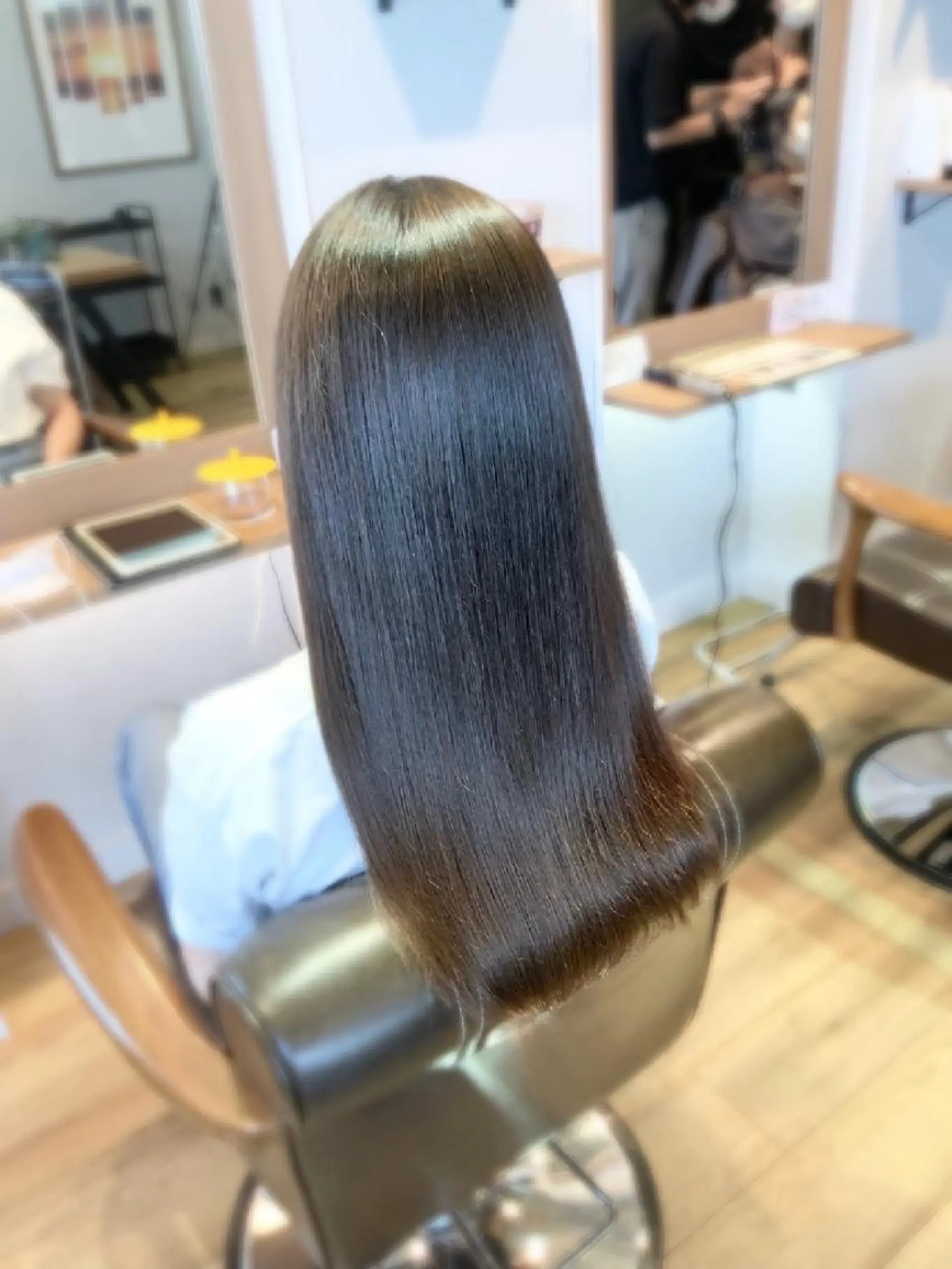 カラー アッシュ ベージュカラー カット ヘアカラー トリートメント 堀 望美のヘアスタイル