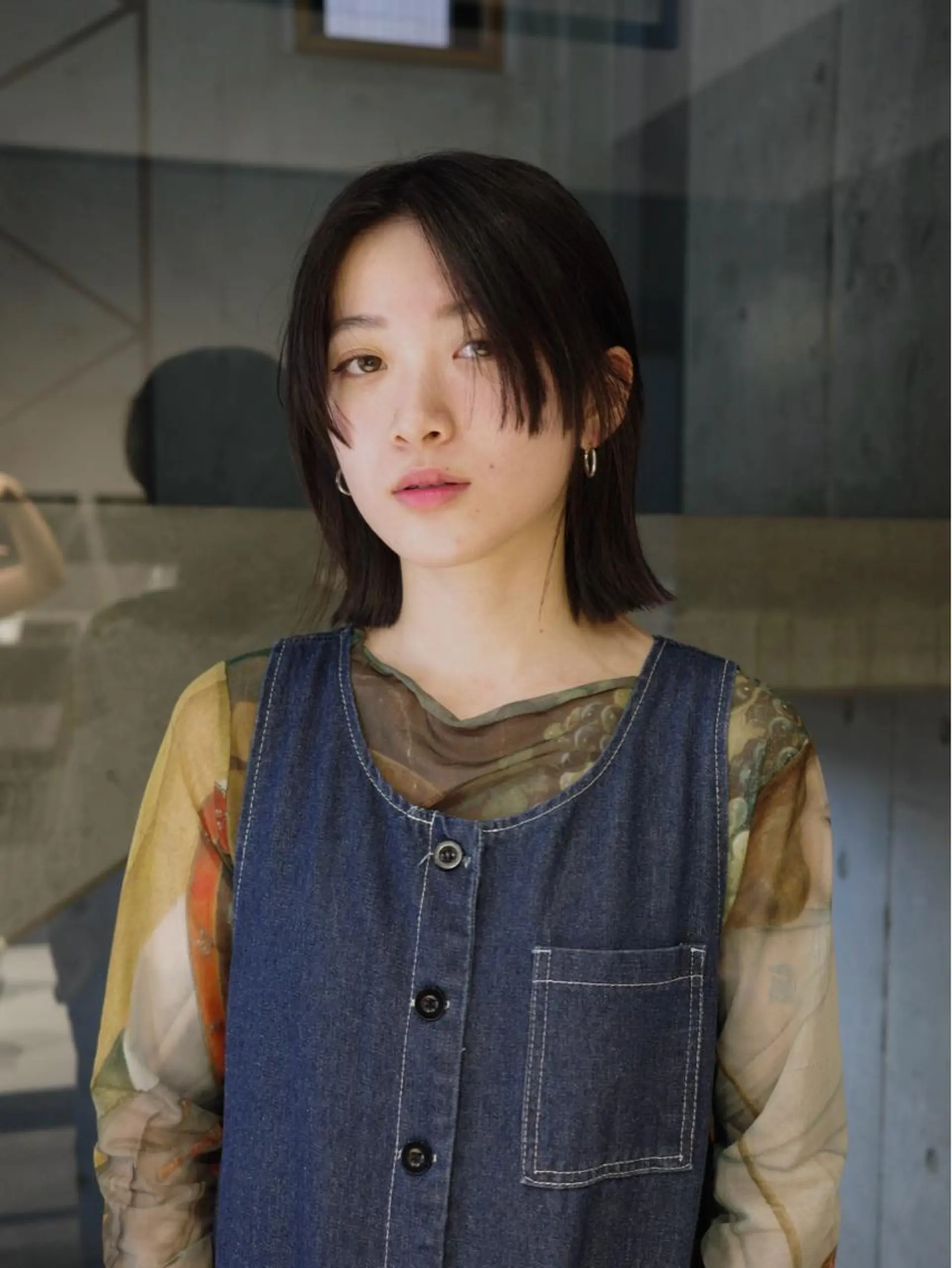 ミディアム NERO 眞下秋歩のヘアスタイル