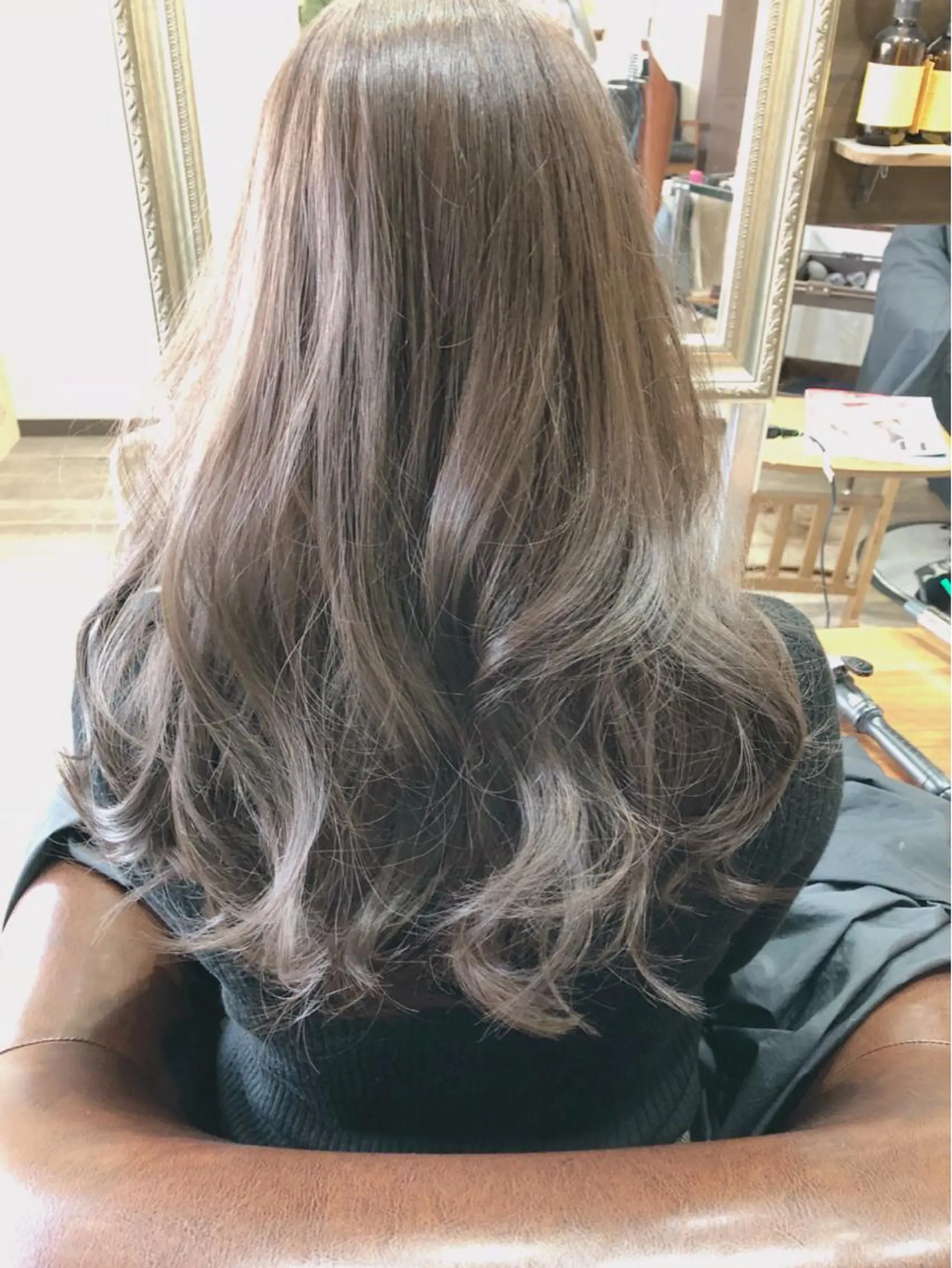ロング カラー ヘアアレンジ jolie amieのヘアスタイル