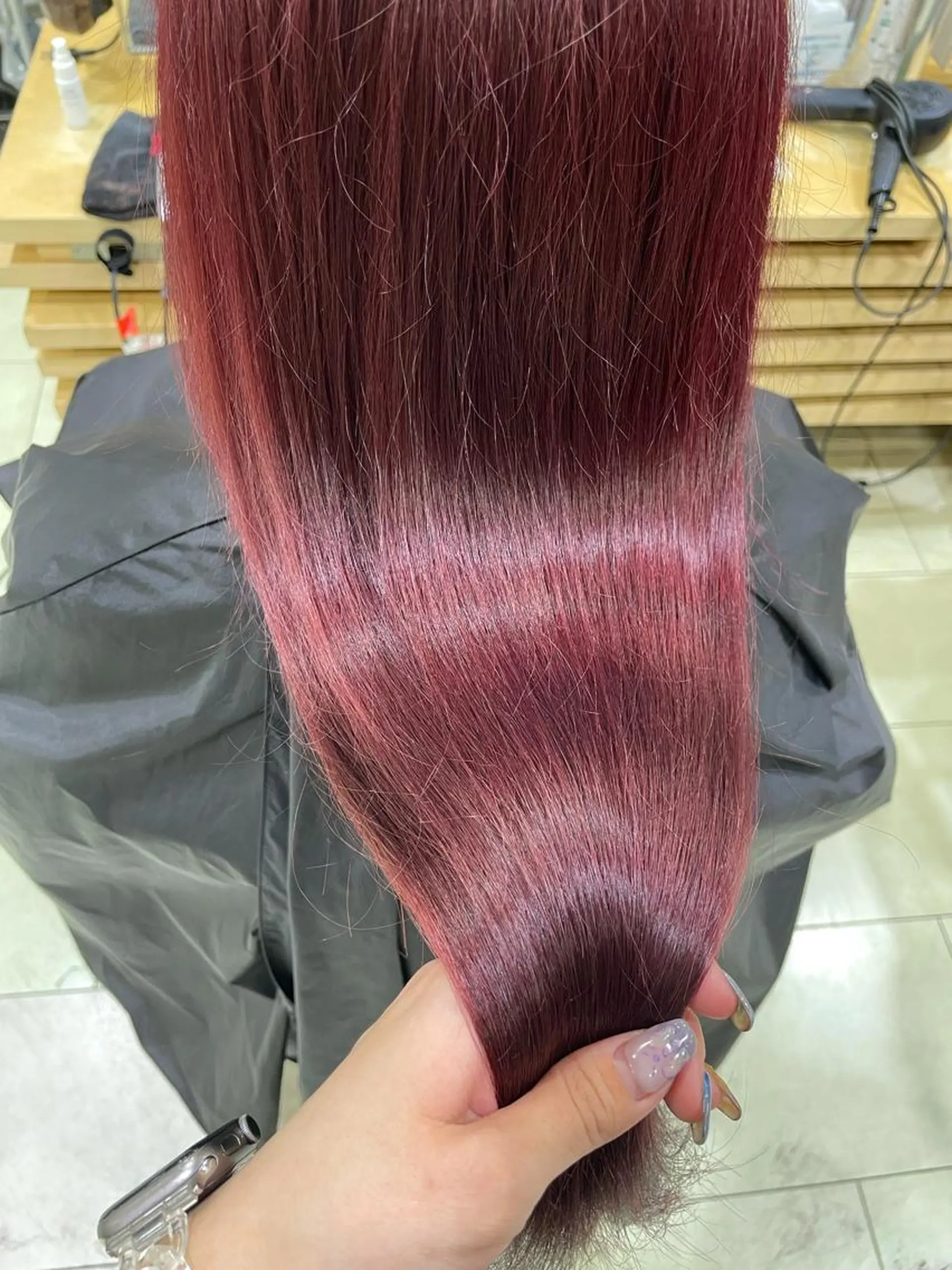 ロング 韓国ハイトーン🦋 hikariのヘアスタイル