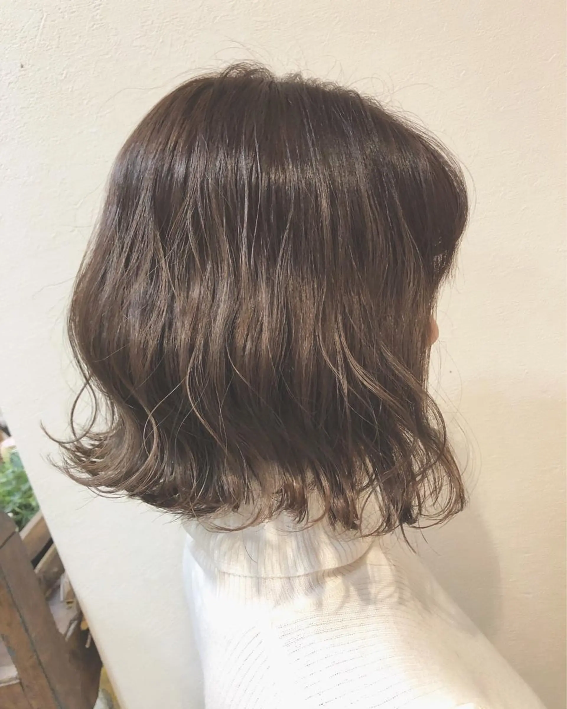 ミディアム カラー 切りっぱなしボブ アッシュ 透明感カラー ボブ little×PORTO sannomiya所属・Topstylist HARUのヘアスタイル