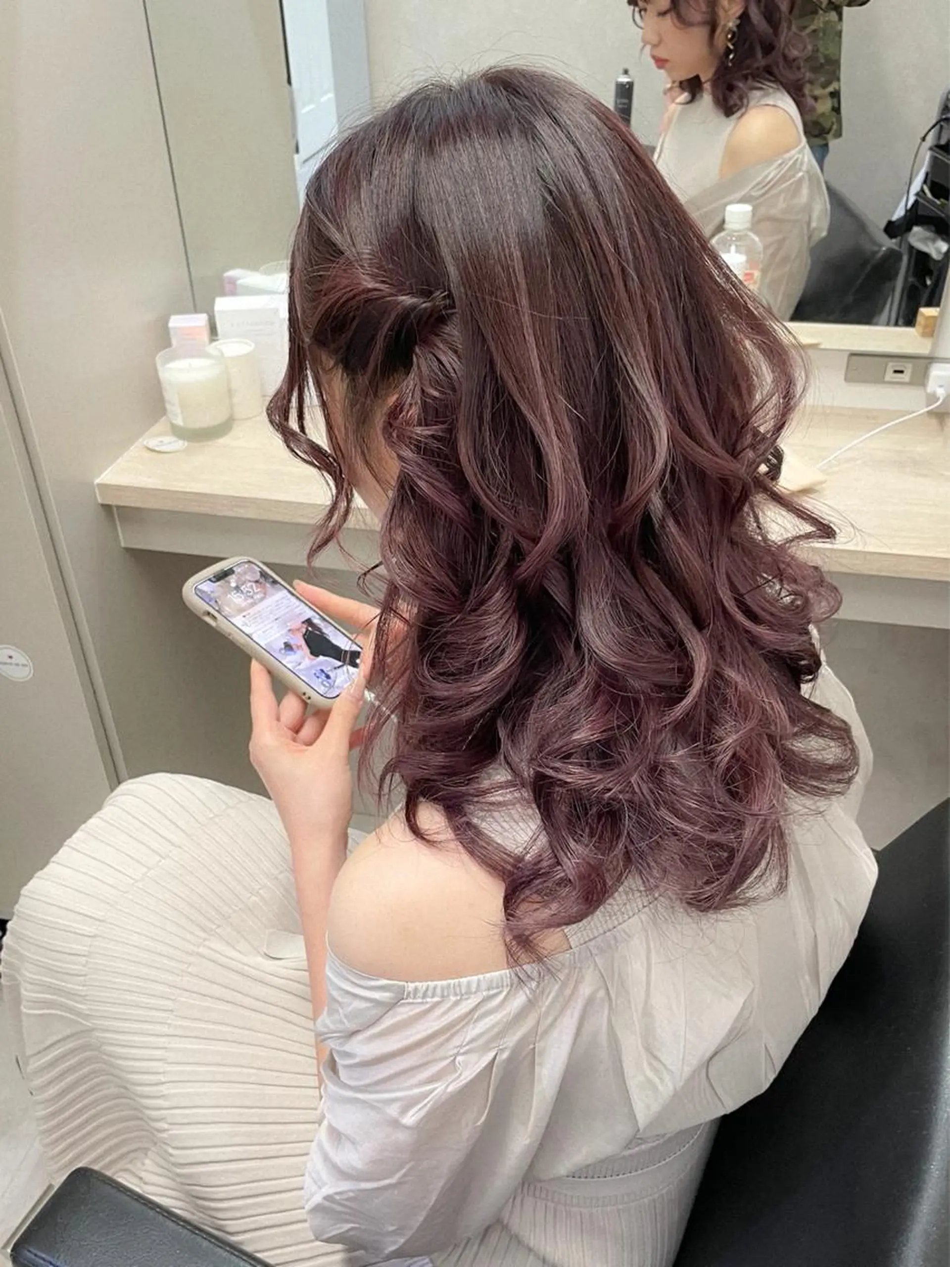 ロング カラー ヘアアレンジ ラベンダーカラー ラベンダーピンク ピンクカラー autre所属・大久保 ひでなりのヘアスタイル