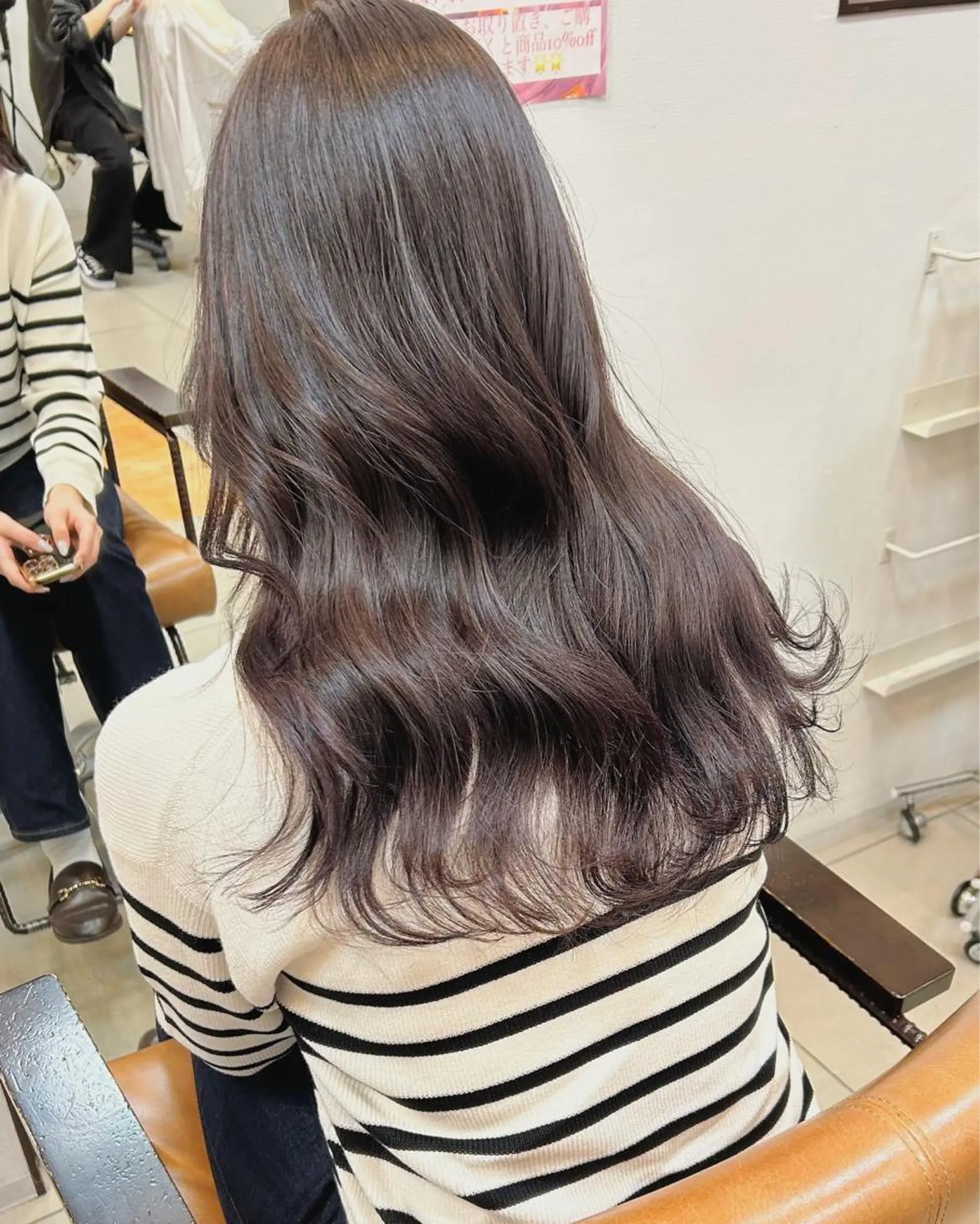 ロング カラー グレージュ ラベンダーカラー ラベンダーグレージュ ラベンダーグレー カット ヘアカラー 明石遼/ベージュ / ピンクのヘアスタイル