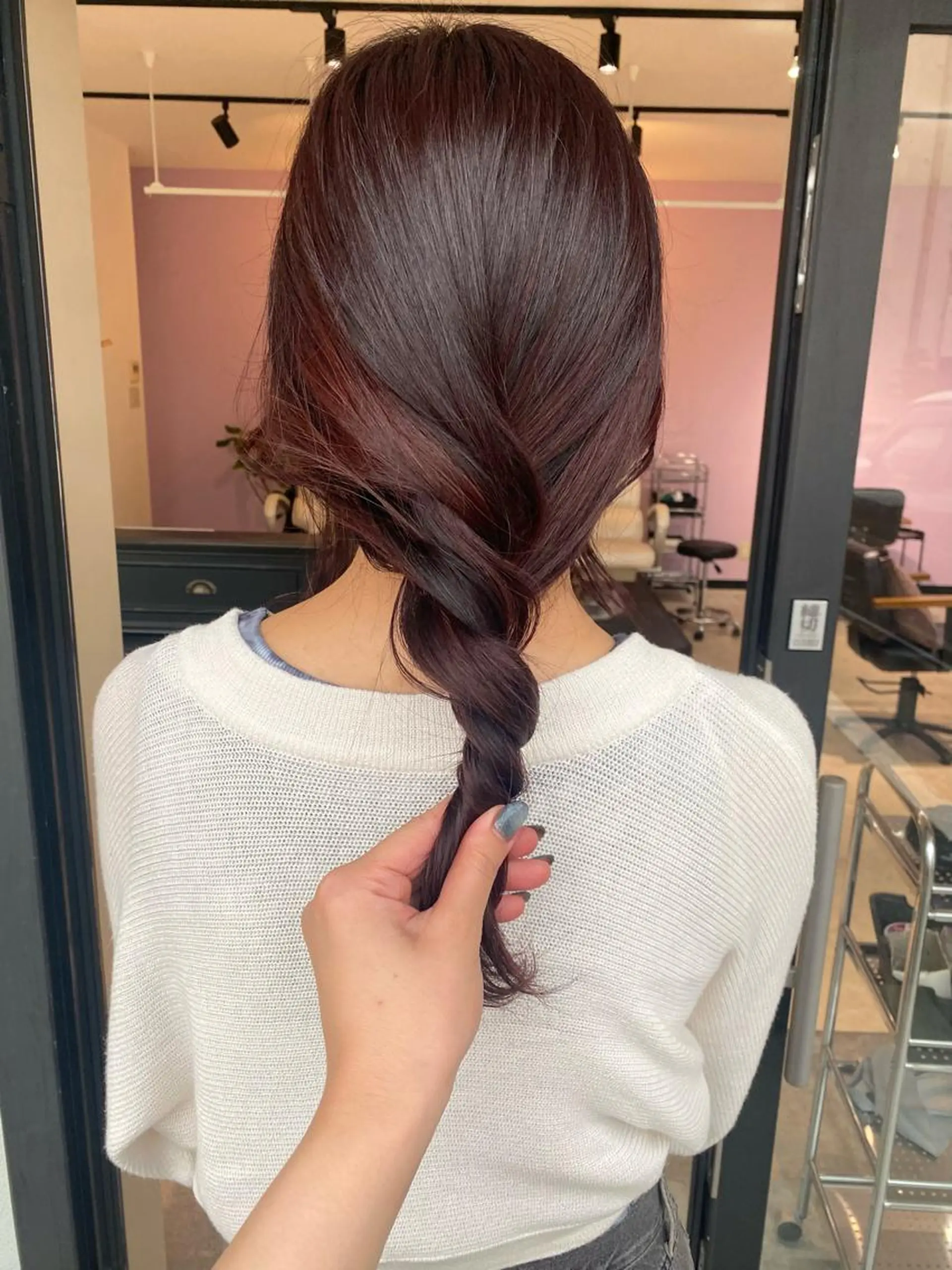 カラー MATTY azusaのヘアスタイル