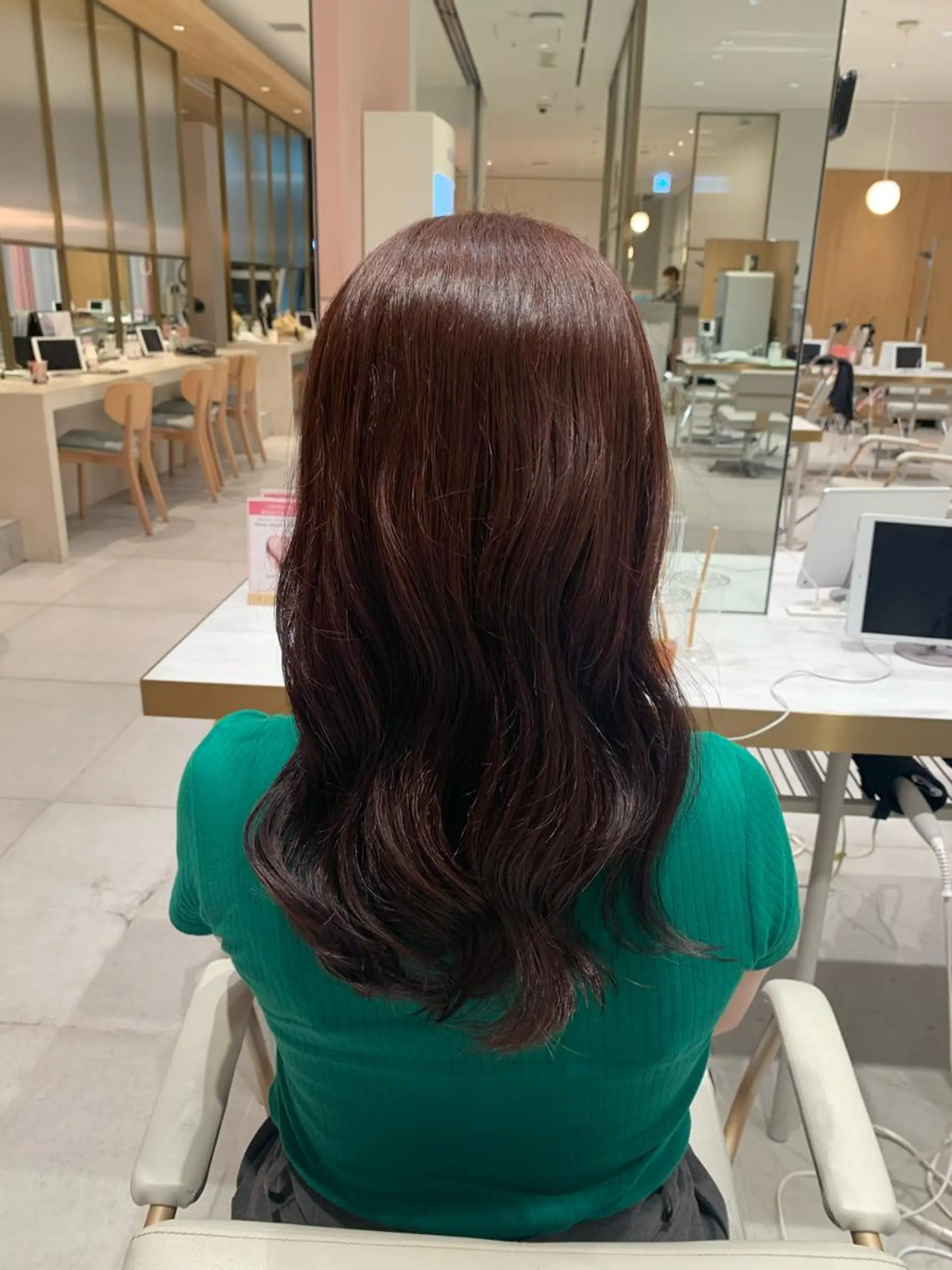 ミディアム カラー ヘアアレンジ 内田 志乃のヘアスタイル