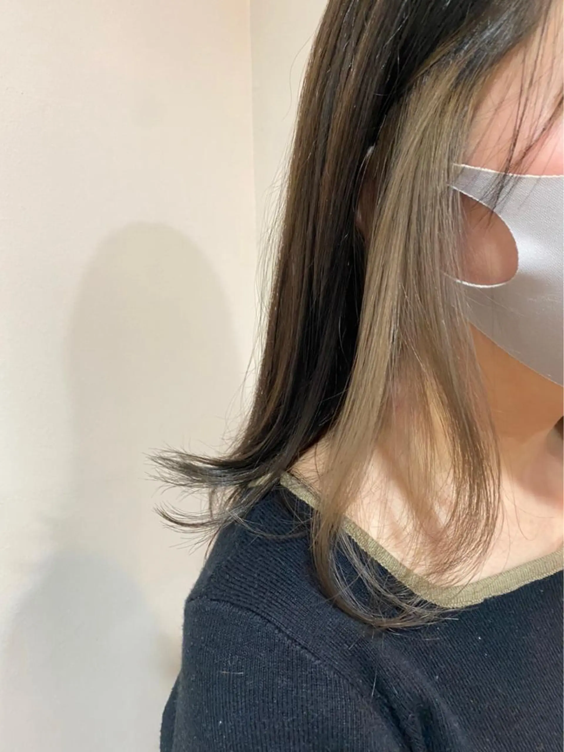 ミディアム ヘアカラー W_SALON ［触れたくなる艶髪］のヘアスタイル