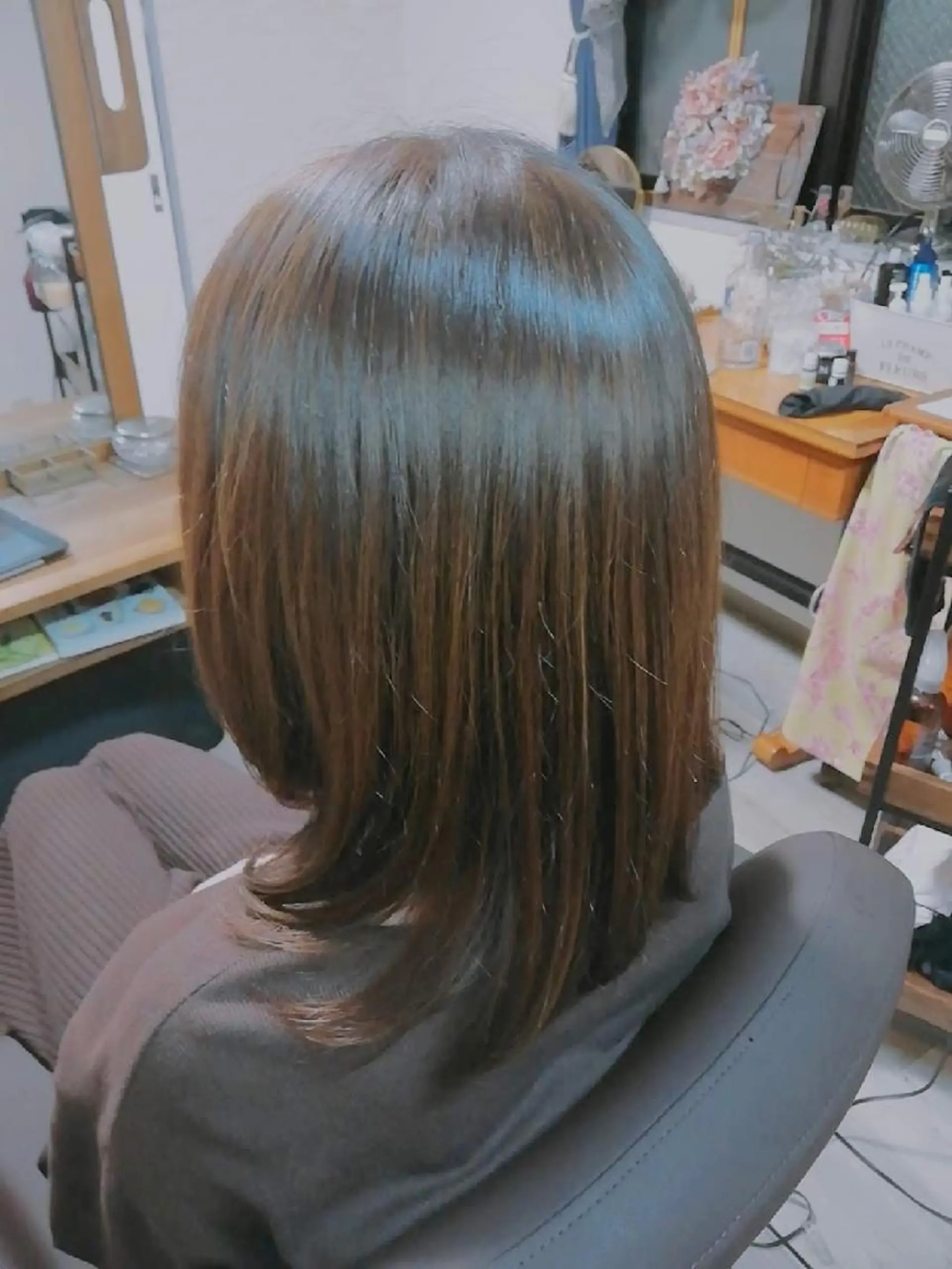 セミロング 髪質改善 トリートメント ヘアカラー トリートメント 池田 恵久美のヘアスタイル