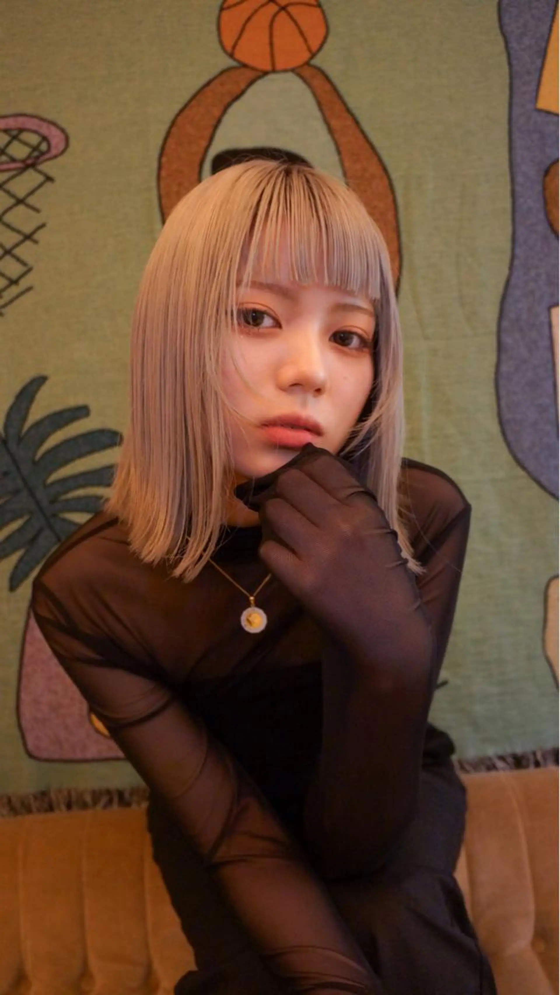 ミディアム カラー ダウンパーマ 【sity.ザイク】のヘアスタイル