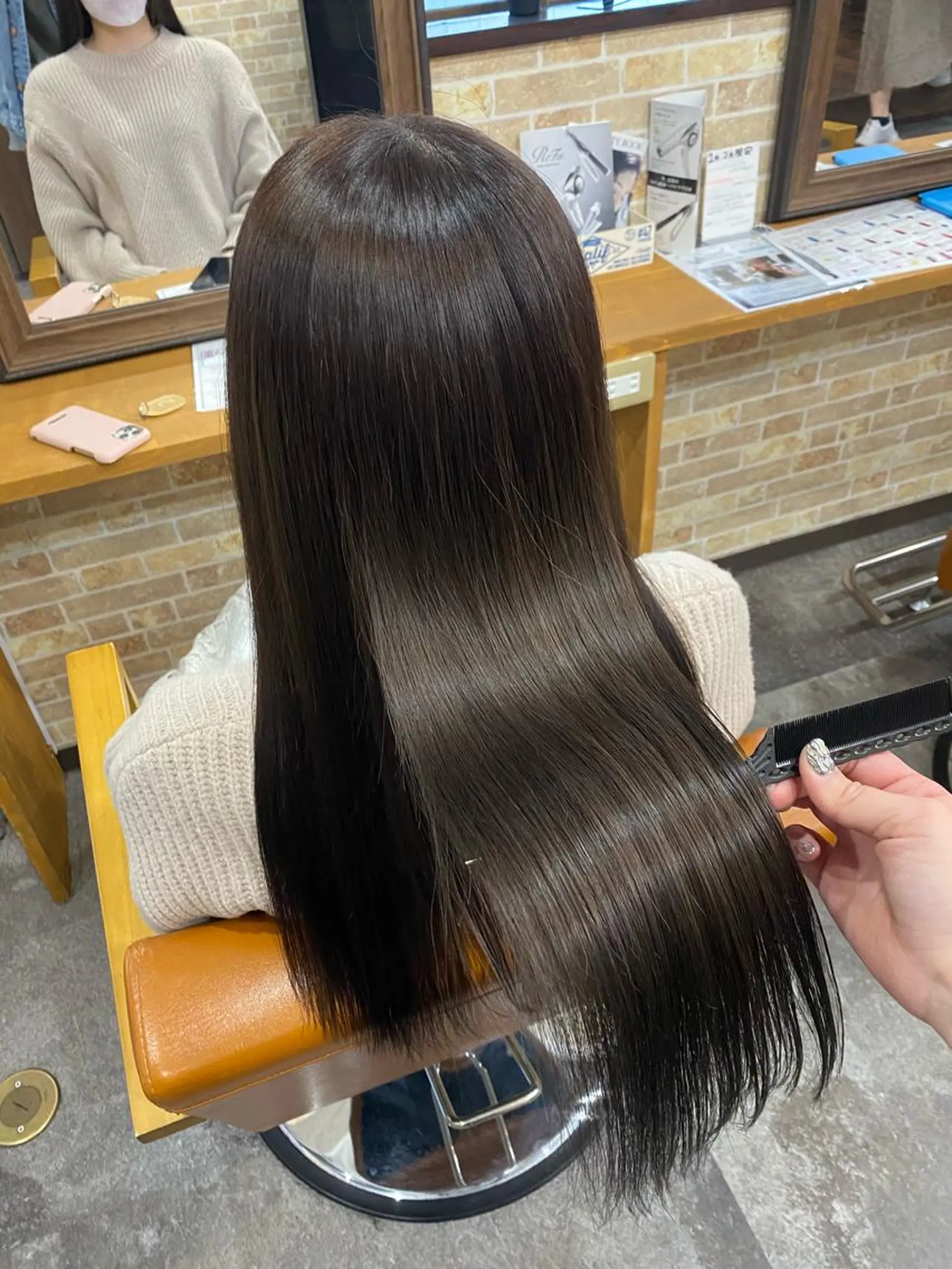 ロング トリートメント 美髪ヘア 🤍erikaのヘアスタイル
