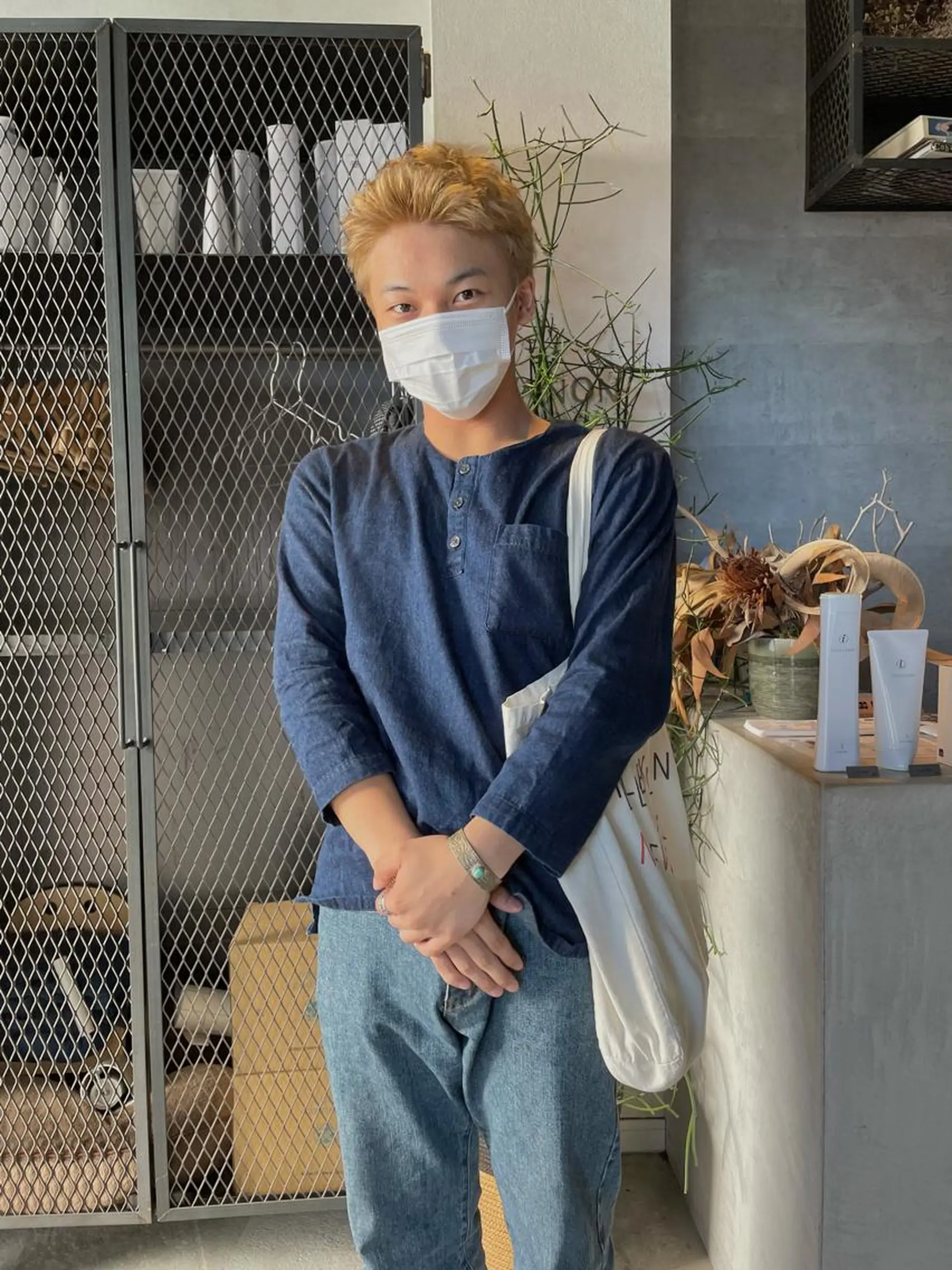 カラー メンズ メンズブリーチ ブリーチ カット ヘアカラー トリートメント 金山/メンズパーマ 西村侑真のヘアスタイル