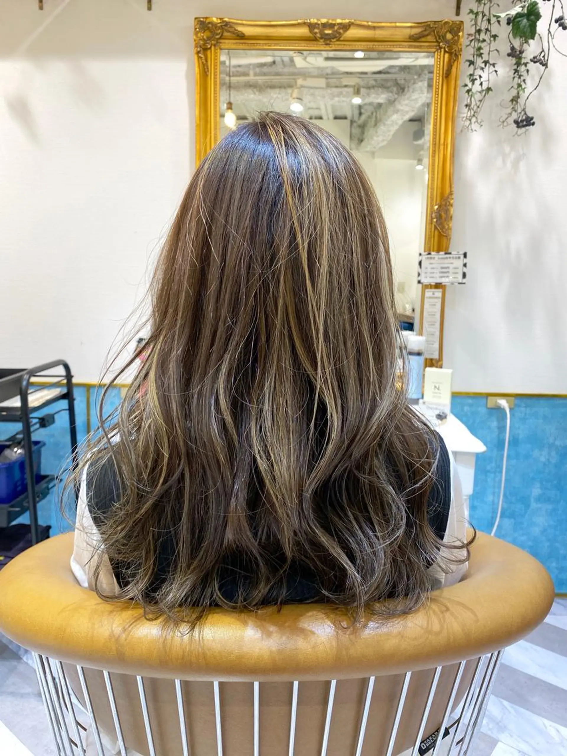 セミロング ヘアカラー トリートメント レイヤーカット /透明感カラー西田のヘアスタイル