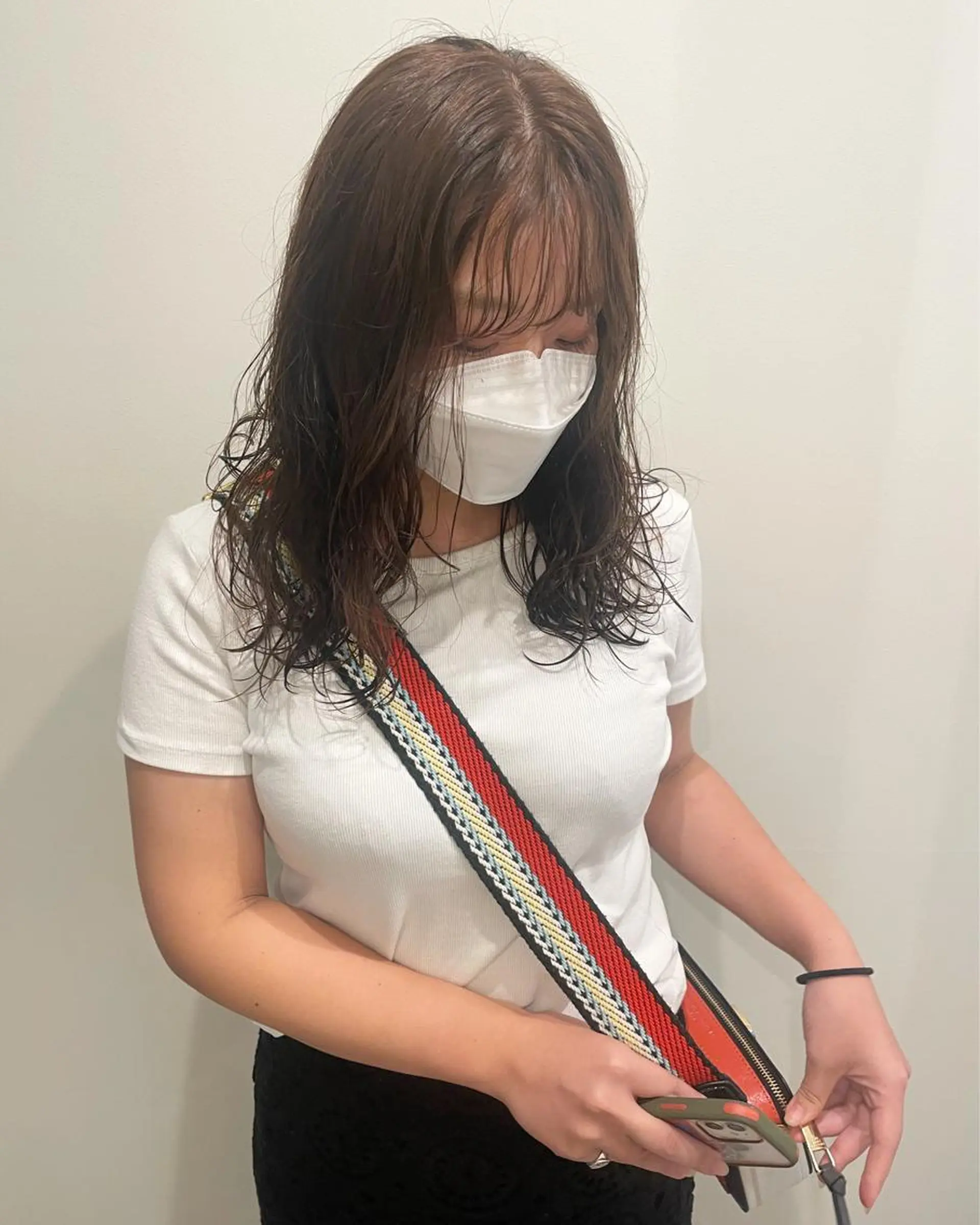 セミロング セミロングパーマ 渋谷 留菜のヘアスタイル