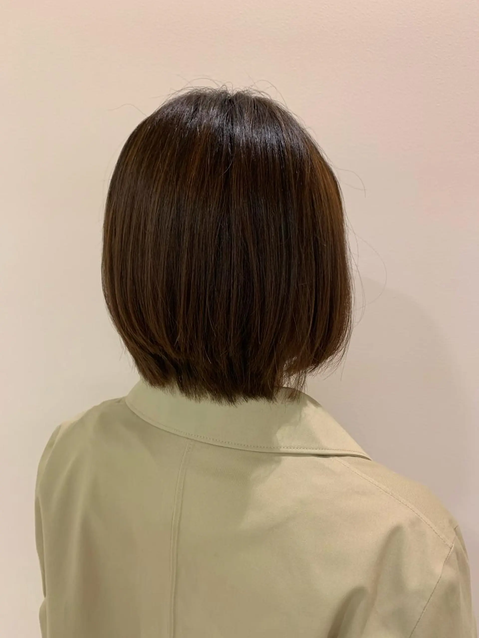 ショート カット 顔まわりカット✄ ベージュカラー🧸のヘアスタイル