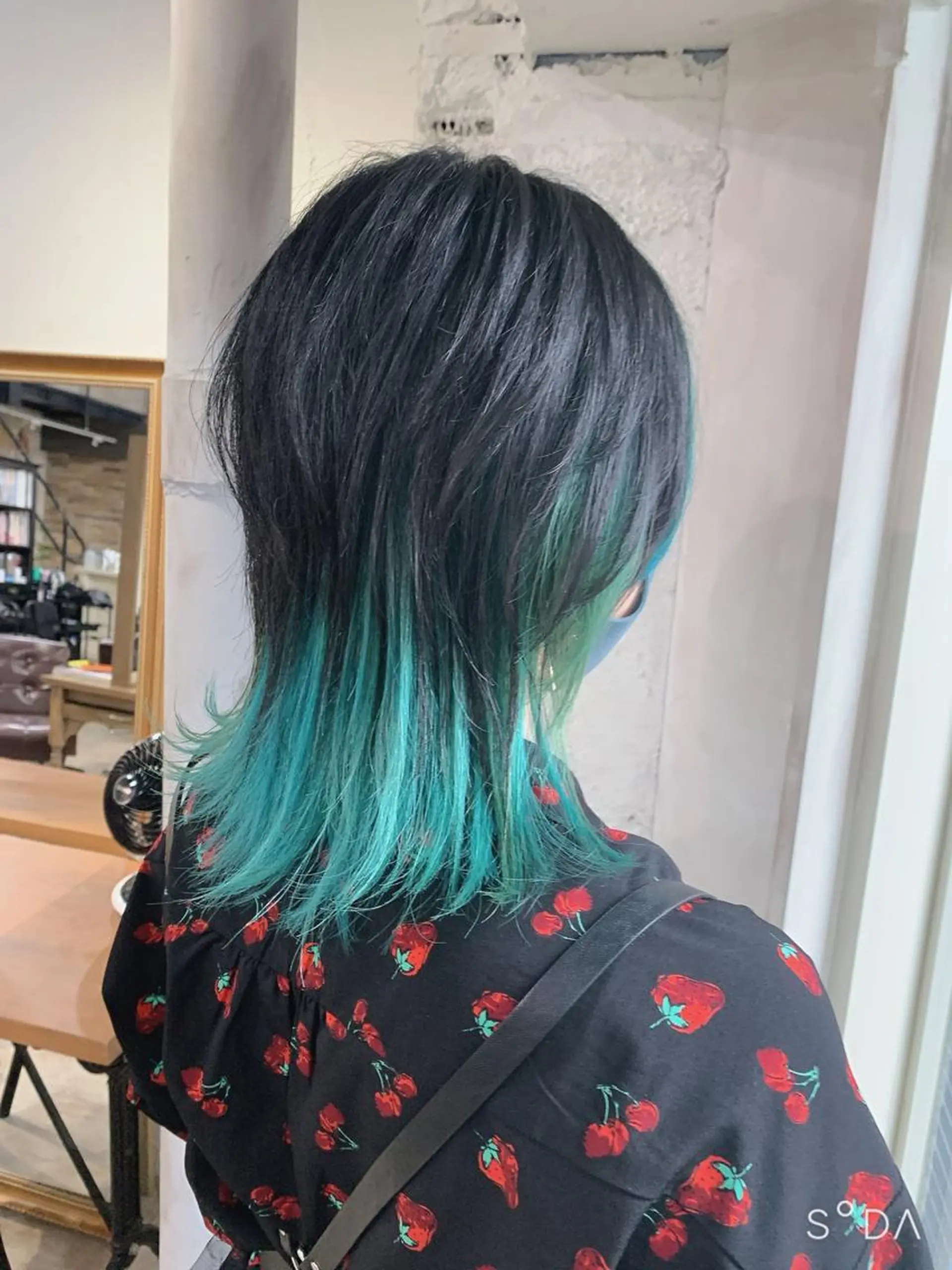 ミディアム カラー ショートボブ インナーカラー ボブ ウルフカット トリートメント /カラー/NAOKIのヘアスタイル