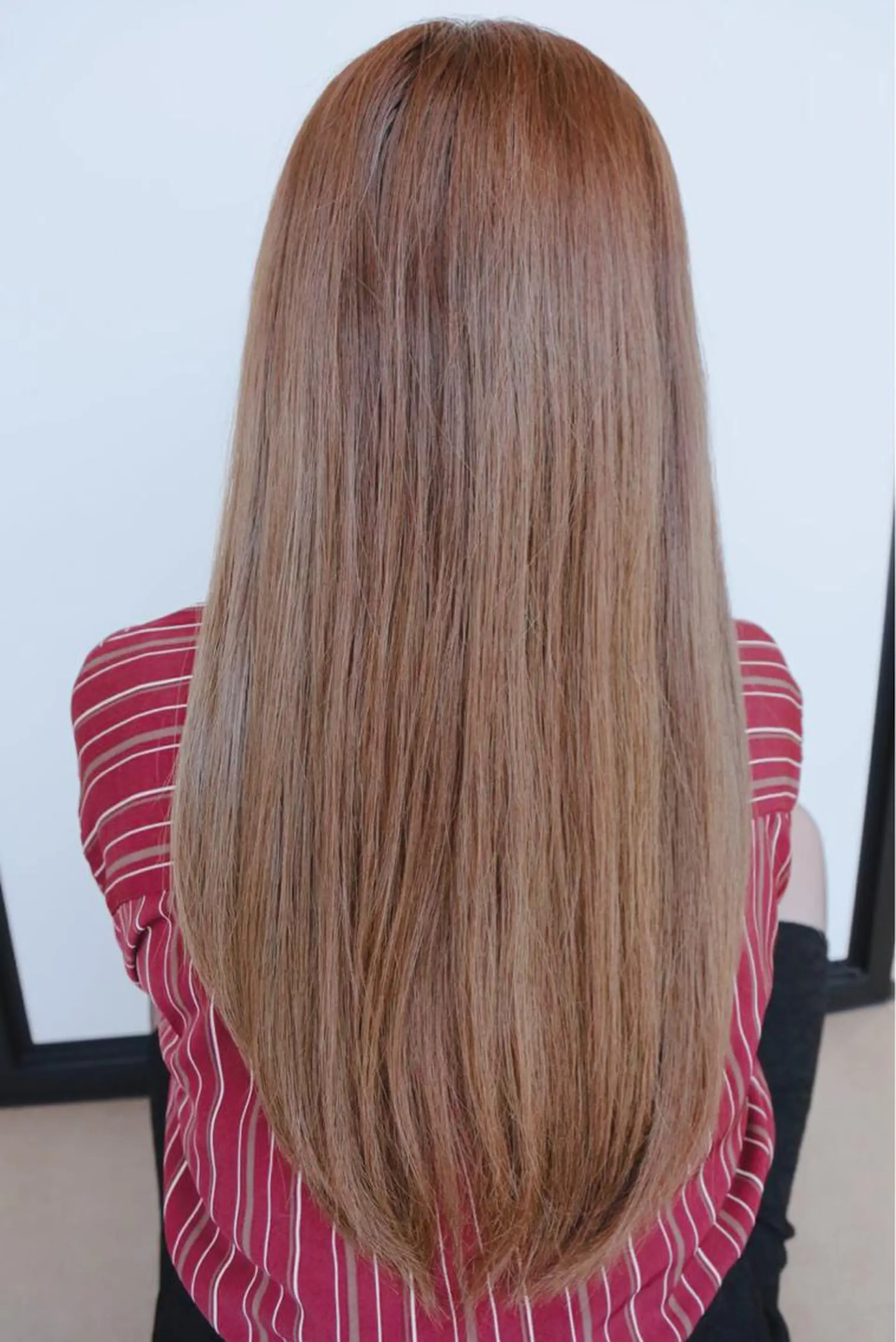 ロング カラー ヤナ マネージャーのヘアスタイル