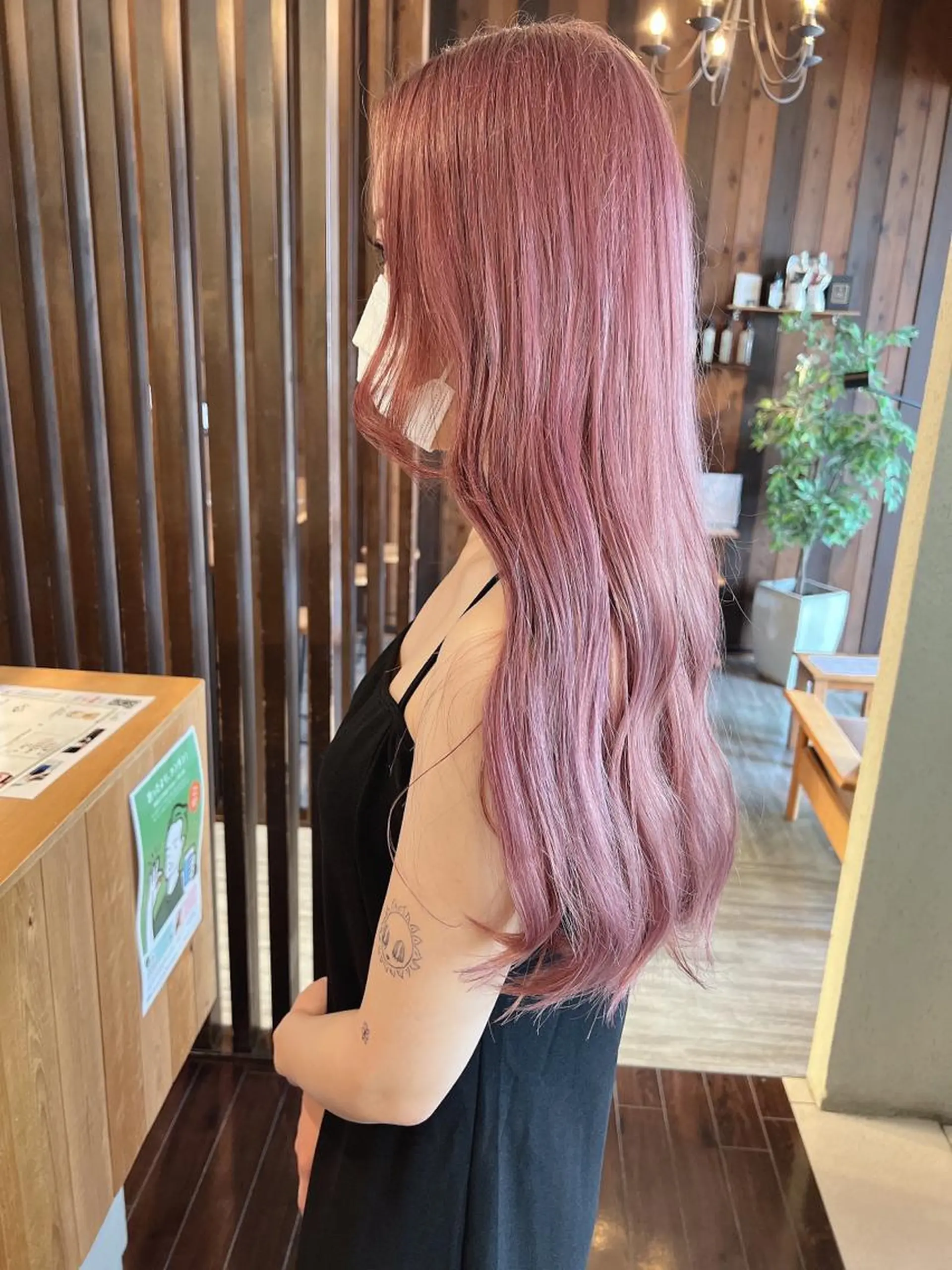 ロング ヘアカラー 具志 正太のヘアスタイル