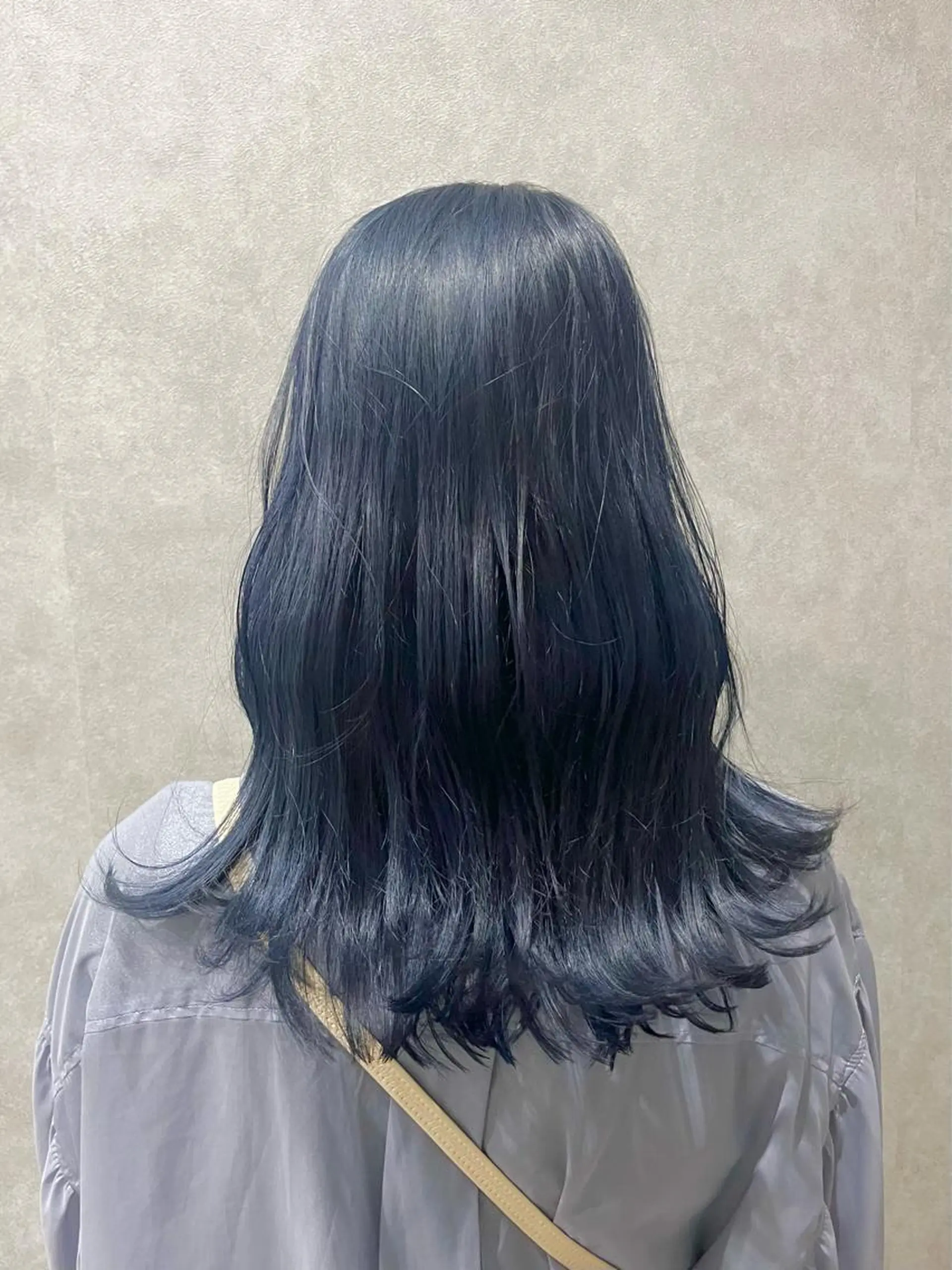 セミロング カラー ブルーカラー ネイビーカラー ヘアカラー FUJINO RYOのヘアスタイル