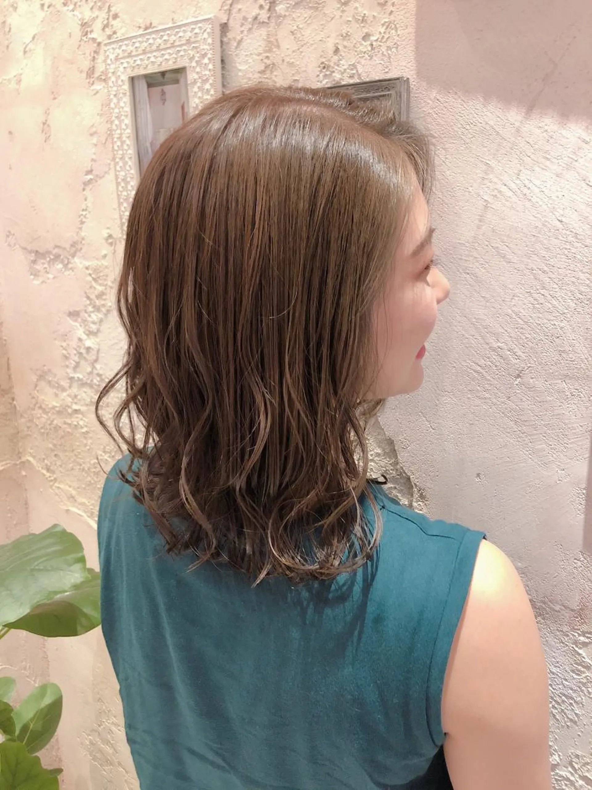 ミディアム アッシュ カット ヘアカラー トリートメント 代表山口ひな 髪質改善のプロのヘアスタイル