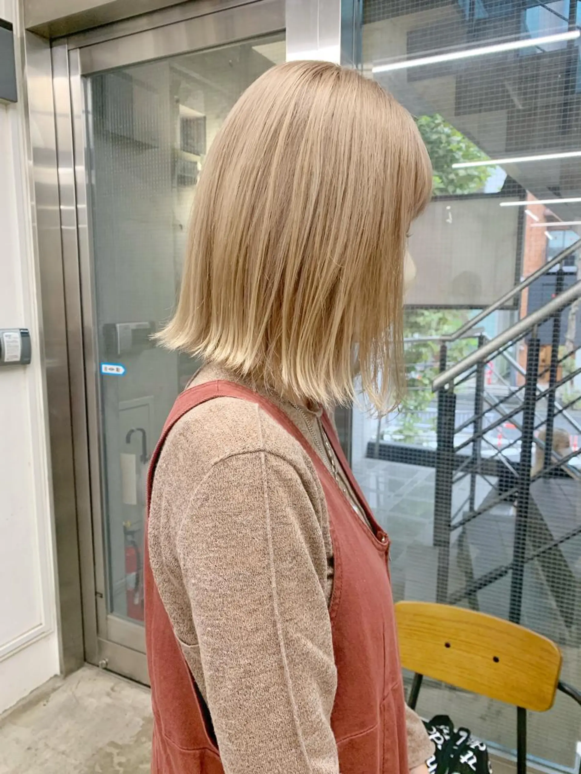 カラー 切りっぱなしボブ ボブ カット トリートメント 🌈ハイトーン/ボブ 長江理志🌈のヘアスタイル