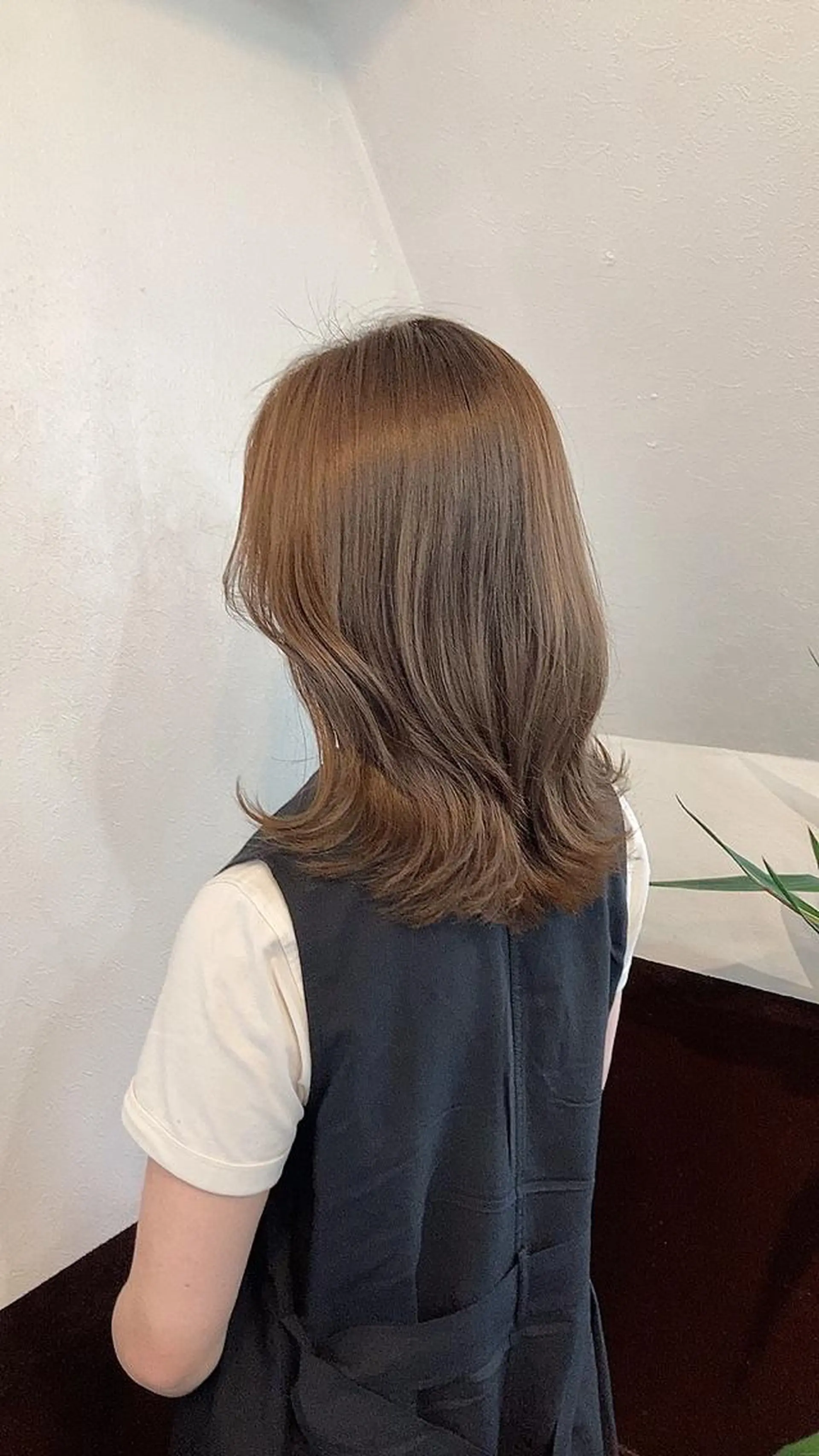 ミディアム カラー hair salon mtm所属・🕊mtm🫧梅田/ 定額制/透明感/艶髪のヘアスタイル