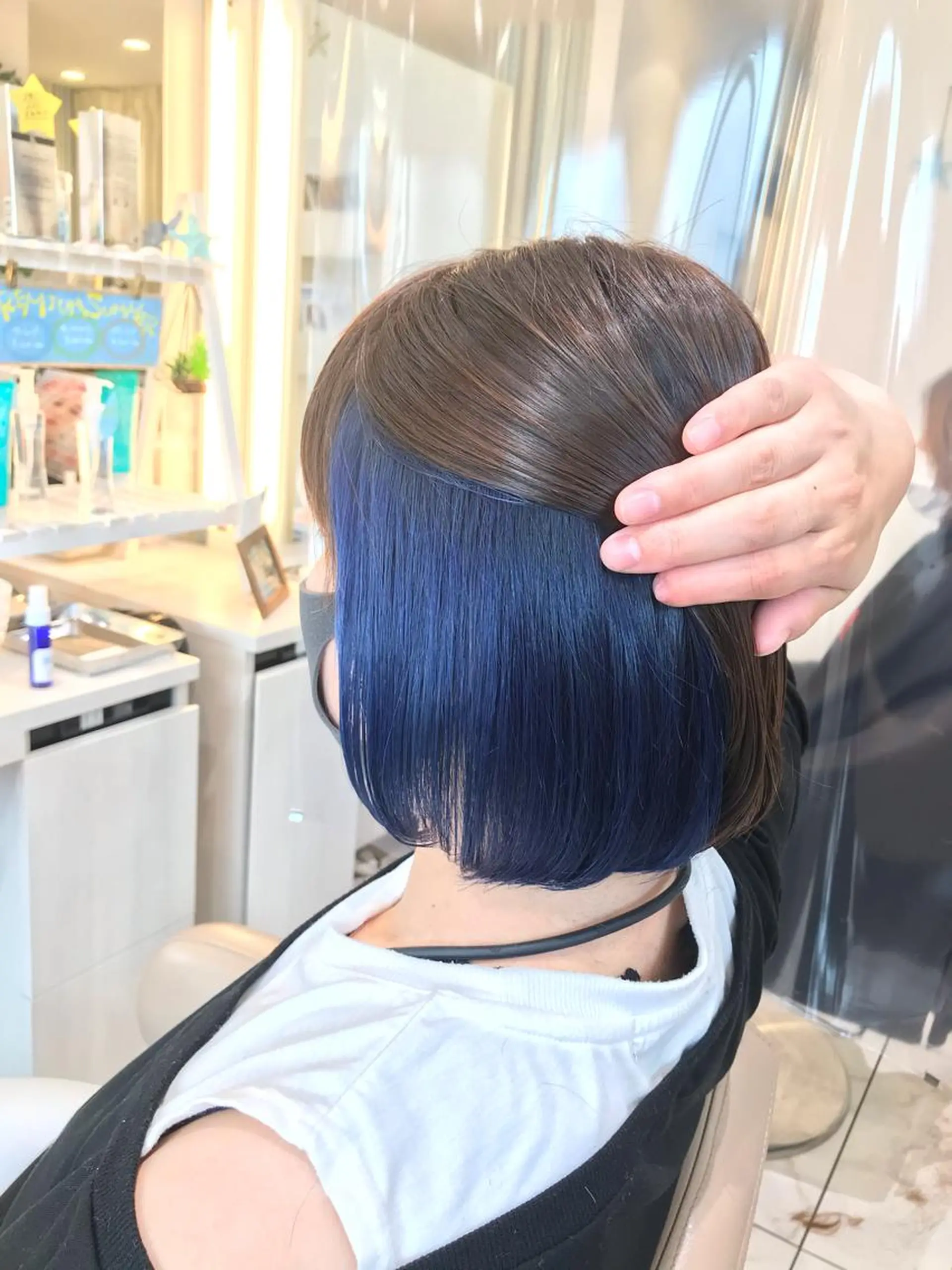 ショート カラー ブルーカラー グレージュ ヘアカラー 清藤 綾のヘアスタイル