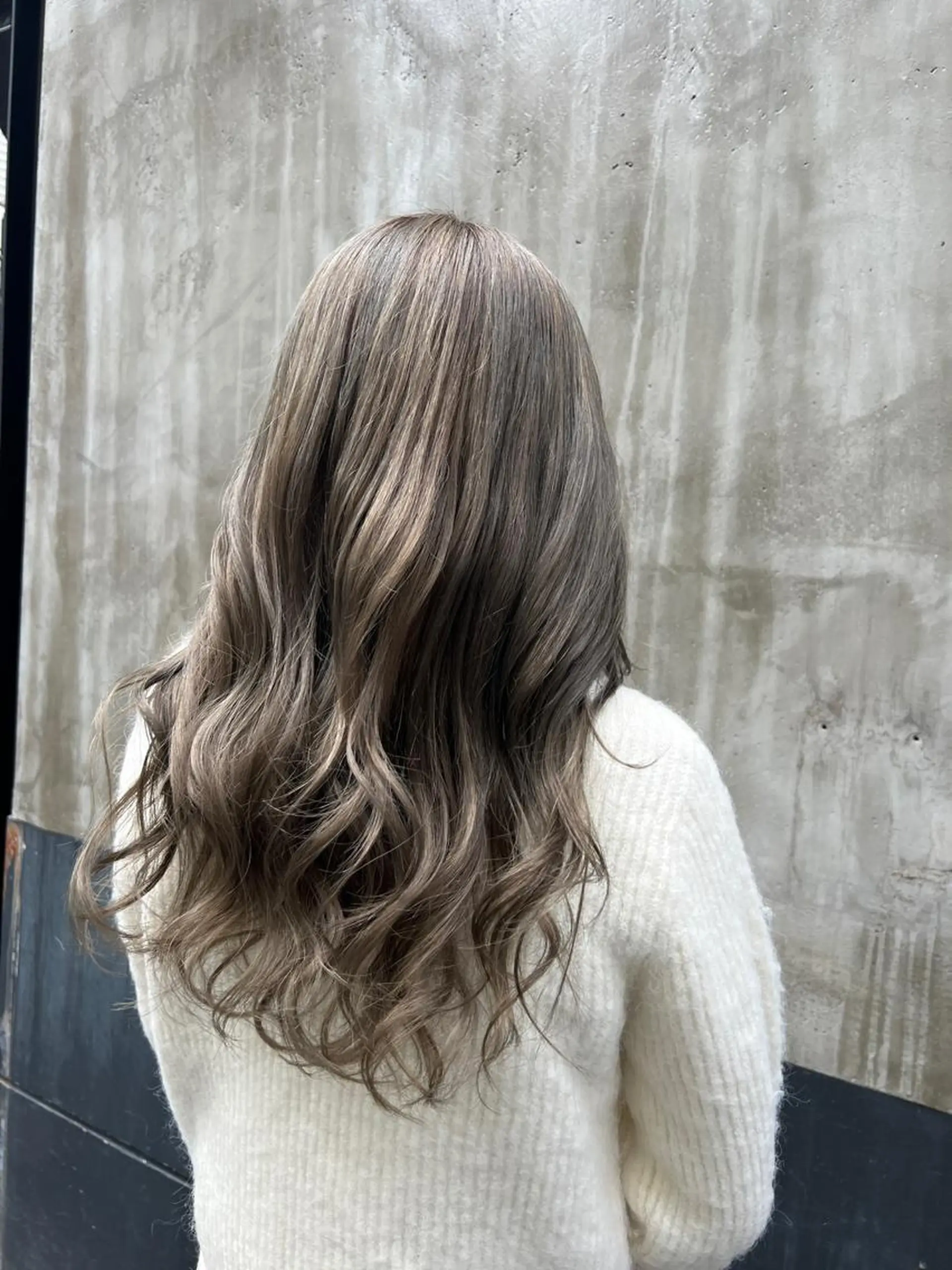 ロング カラー グレージュ カーキグレージュ 🍇おぐら めぐみ🍇のヘアスタイル