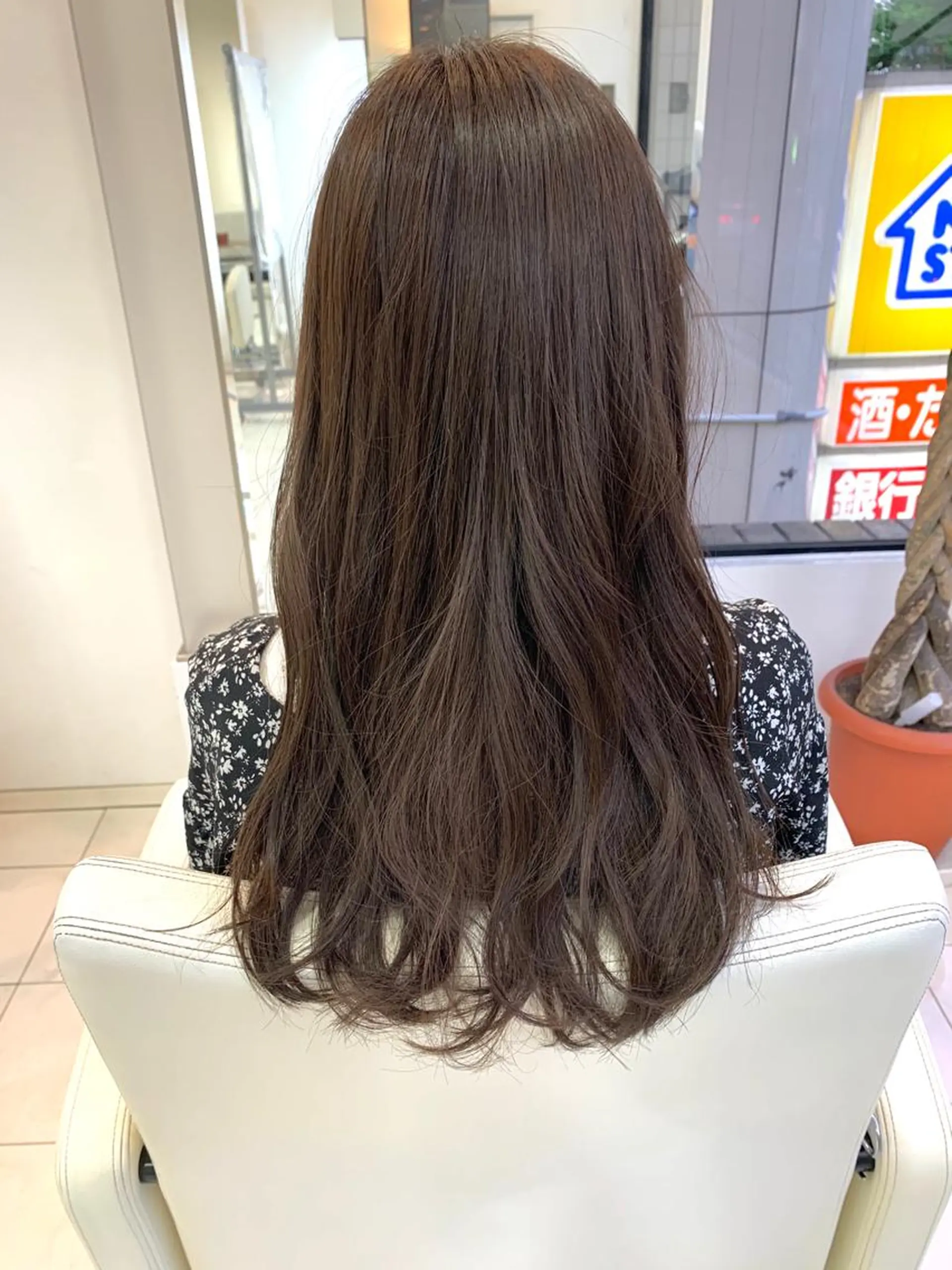 ロング CHIC 岩下真衣のヘアスタイル