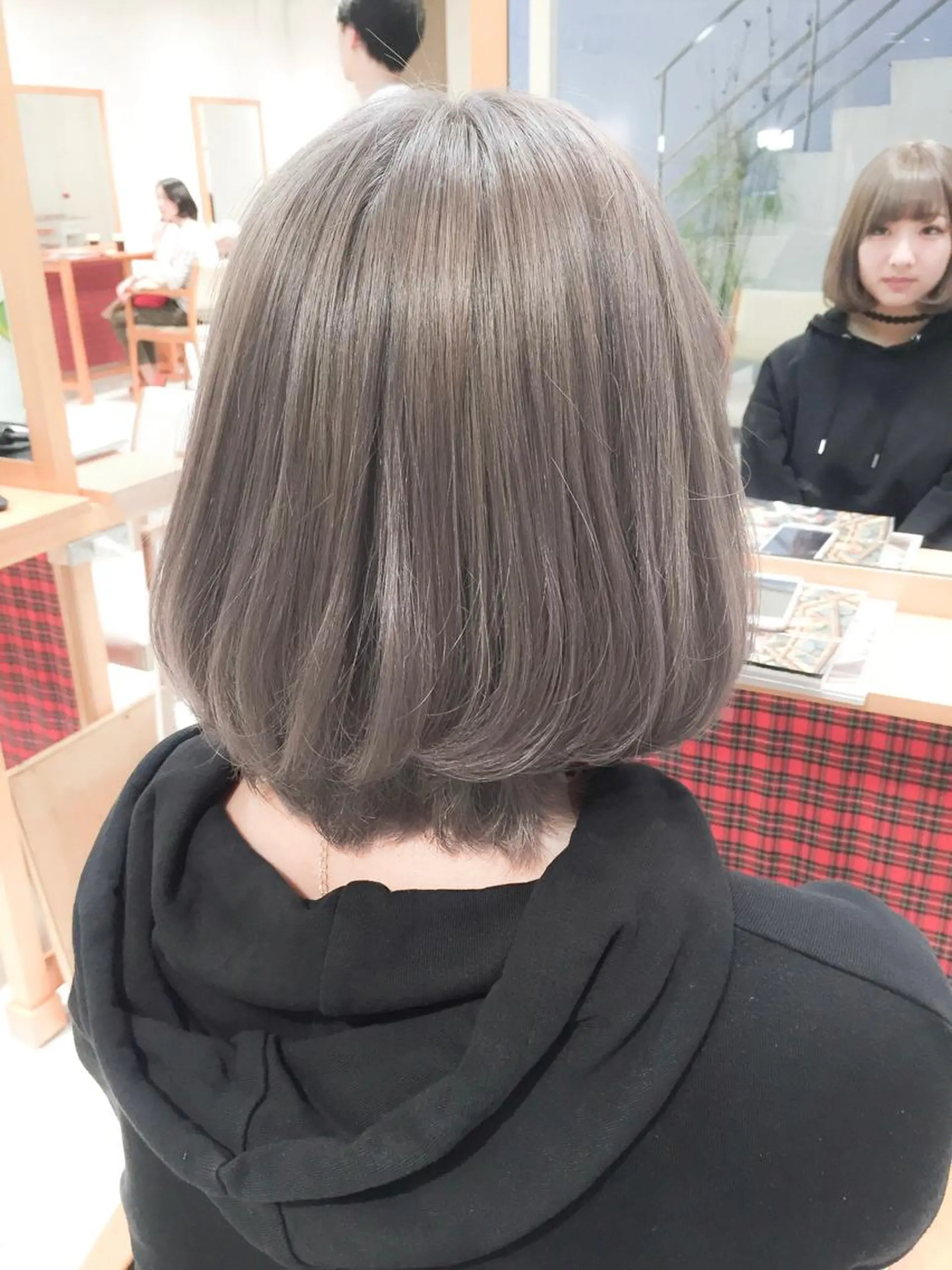 ショート カラー グレージュ モテ髪透明感❤️ デイズヘアカラーのヘアスタイル