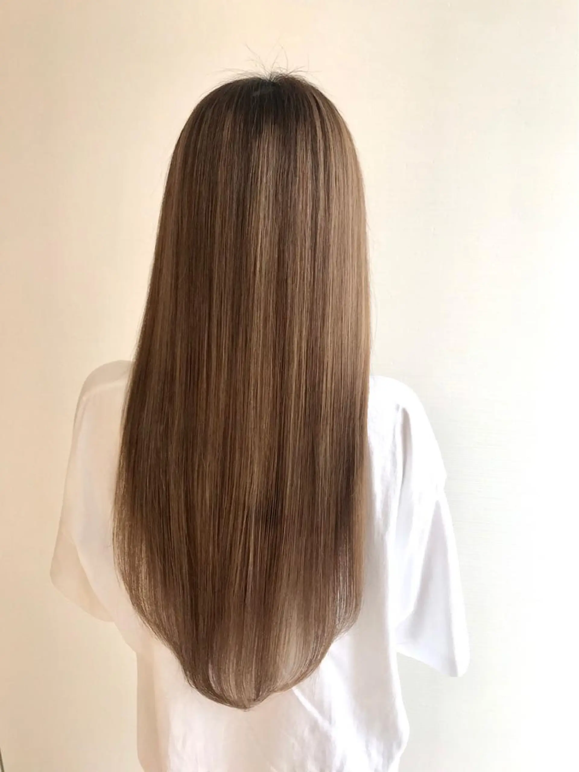 ロング カラー アクアカラー ベージュカラー ブリーチ ブロンド ミルクティーベージュ rosee【ロゼ】所属・🌟髪質改善 平本雄大🌟のヘアスタイル