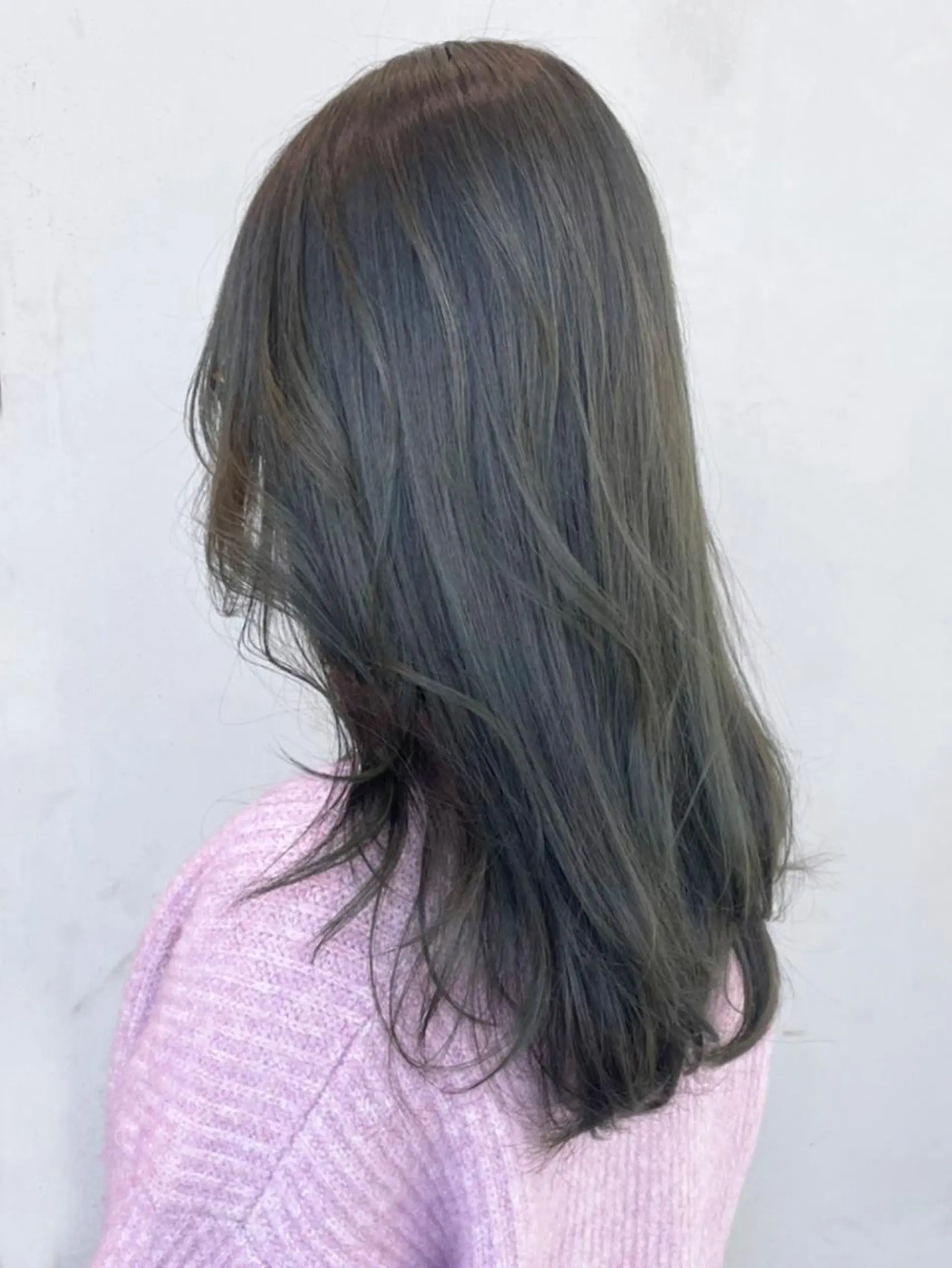 ミディアム レイヤーカット カット ヘアカラー トリートメント ITbyALBUM 浦和店のヘアスタイル