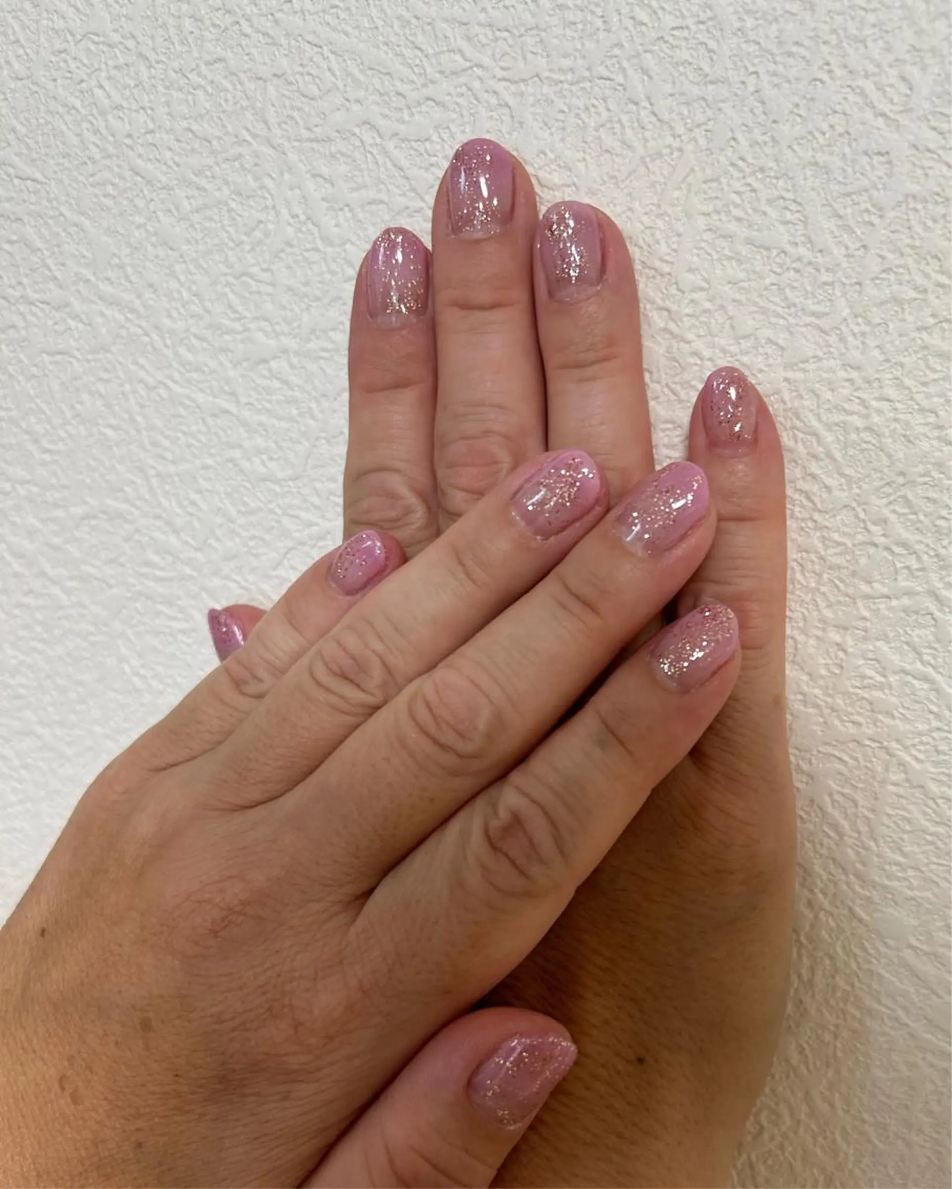 ネイル ラメ(グリッター) ピンク フットネイル 自宅サロン♡ Mamiのネイルデザイン