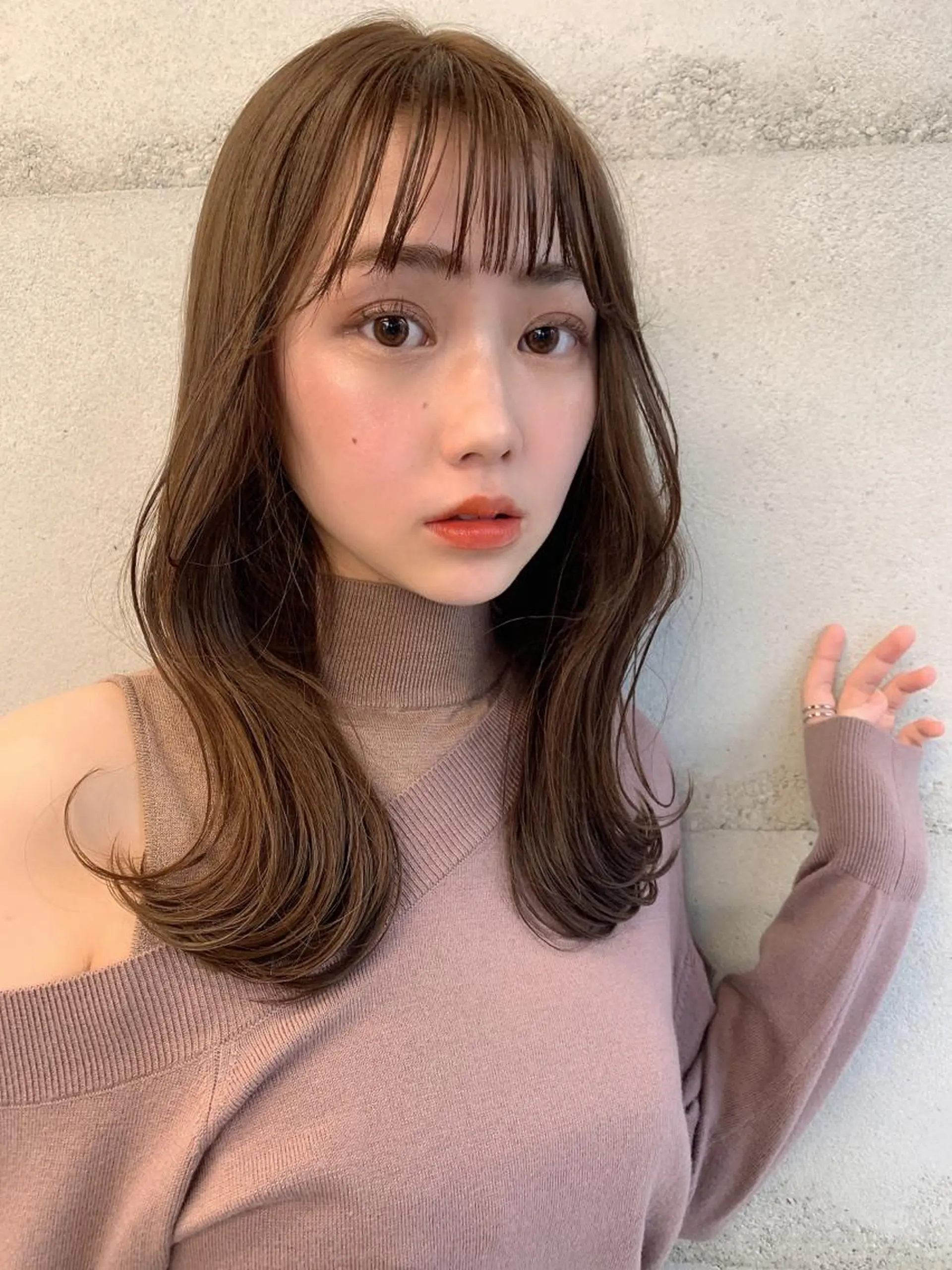 ミディアム カラー 透明感/オリーブ/ グレージュ/YUKAのヘアスタイル