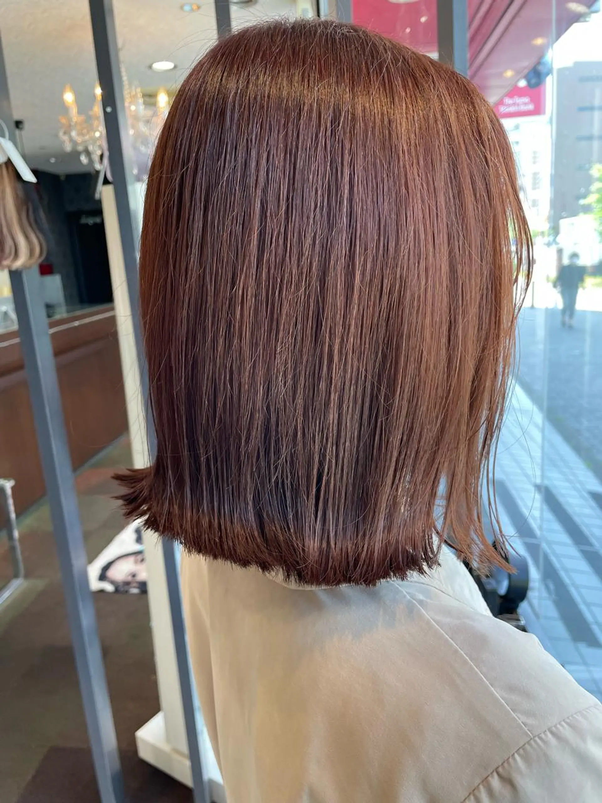 カラー 切りっぱなしボブ ボブ カット ヘアカラー トリートメント 渡辺 広輝のヘアスタイル