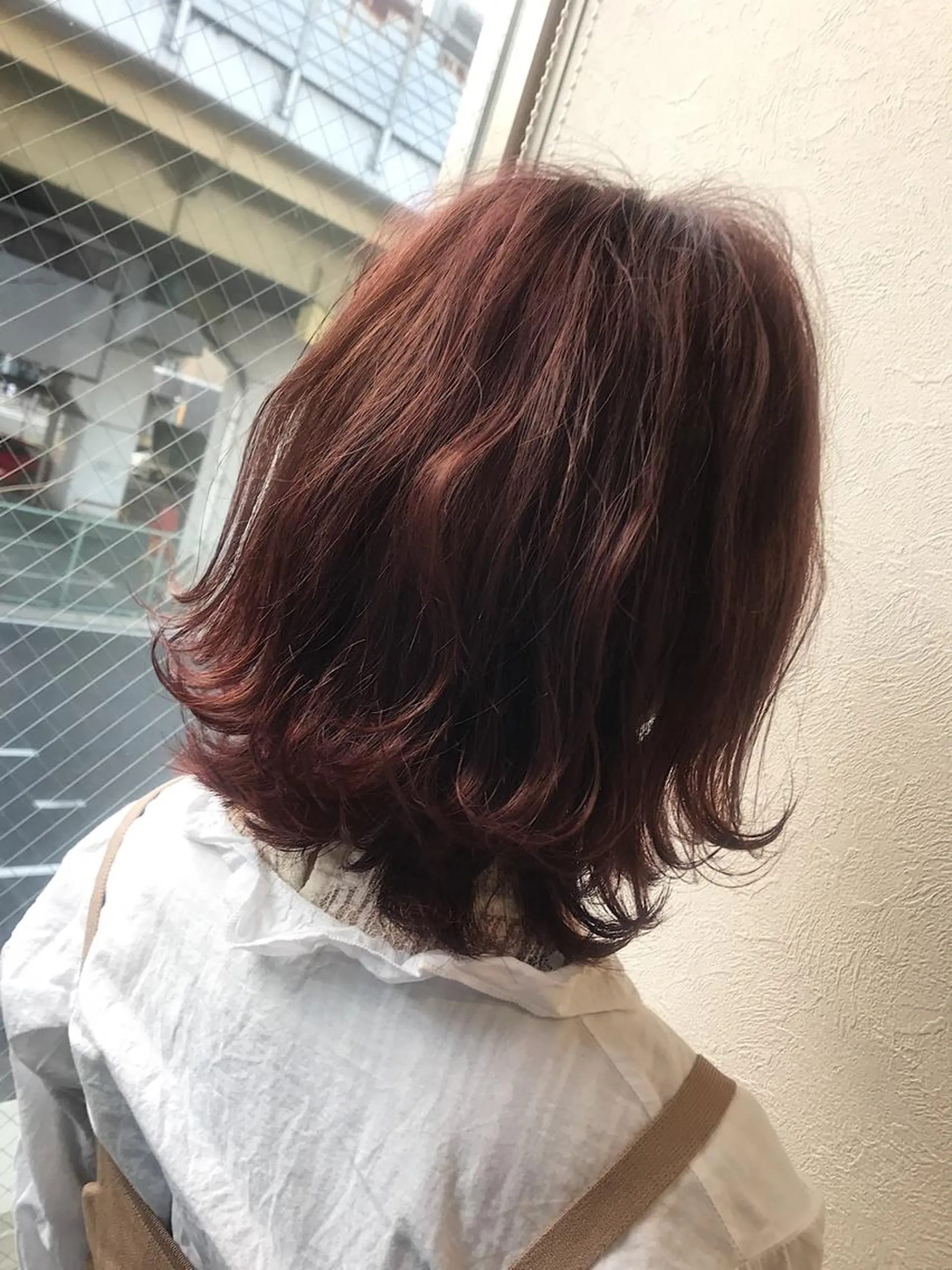 ミディアム カラー 外ハネヘア ヘアカラー 柴田 祐輔のヘアスタイル