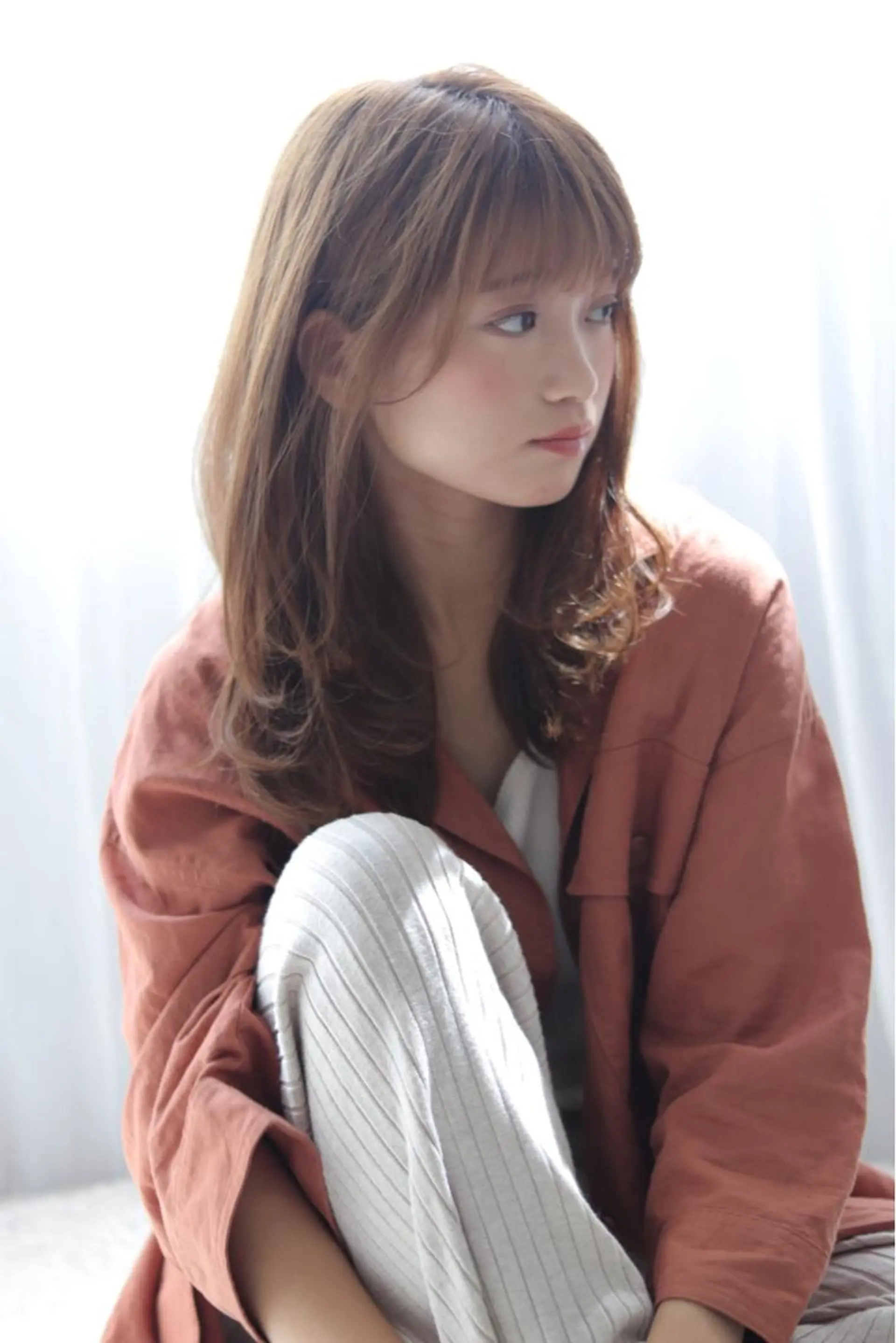 セミロング カラー 透明感カラー│ レイヤーヘア中居美樹のヘアスタイル