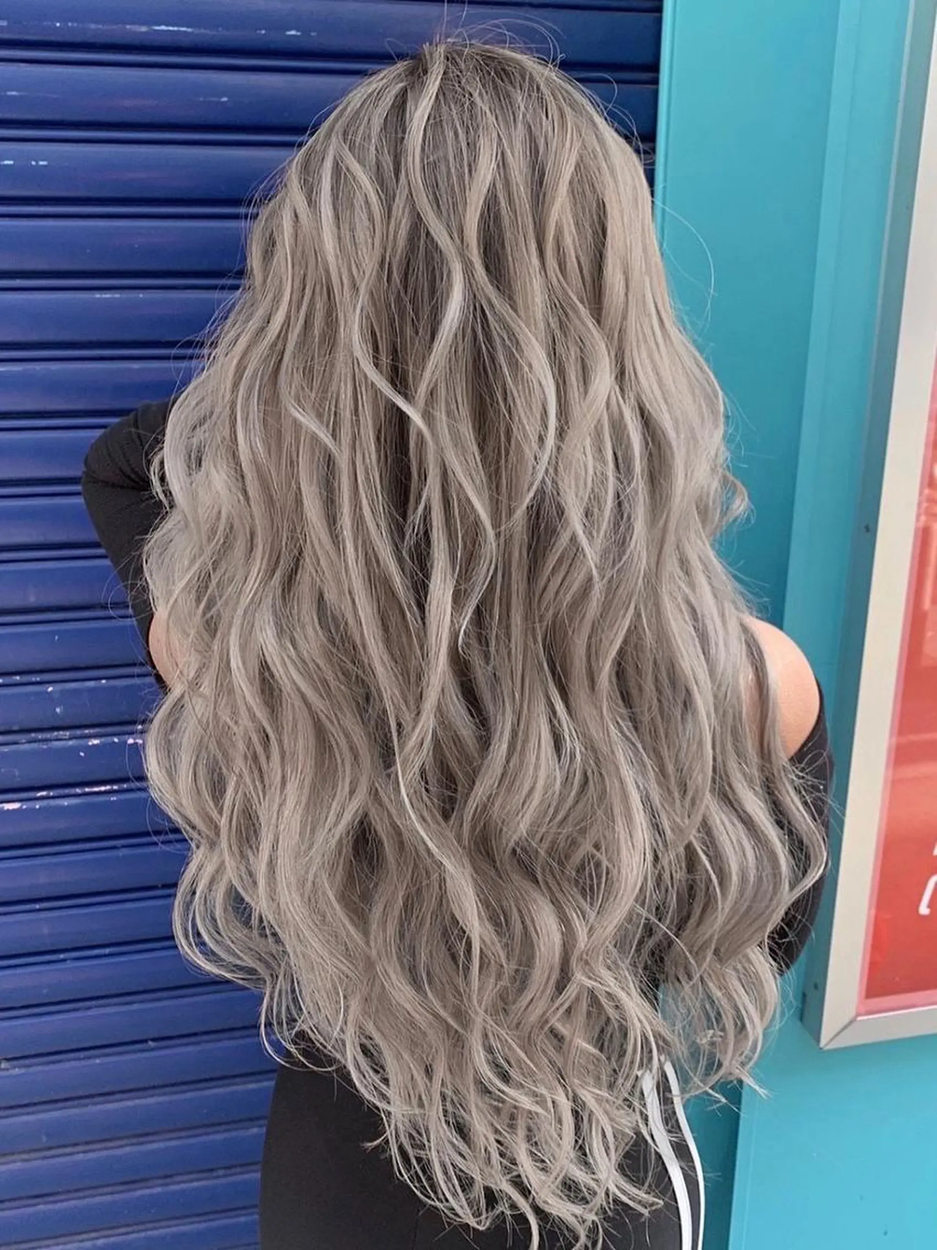 ロング カラー ヘアアレンジ Device ディバイスのヘアスタイル