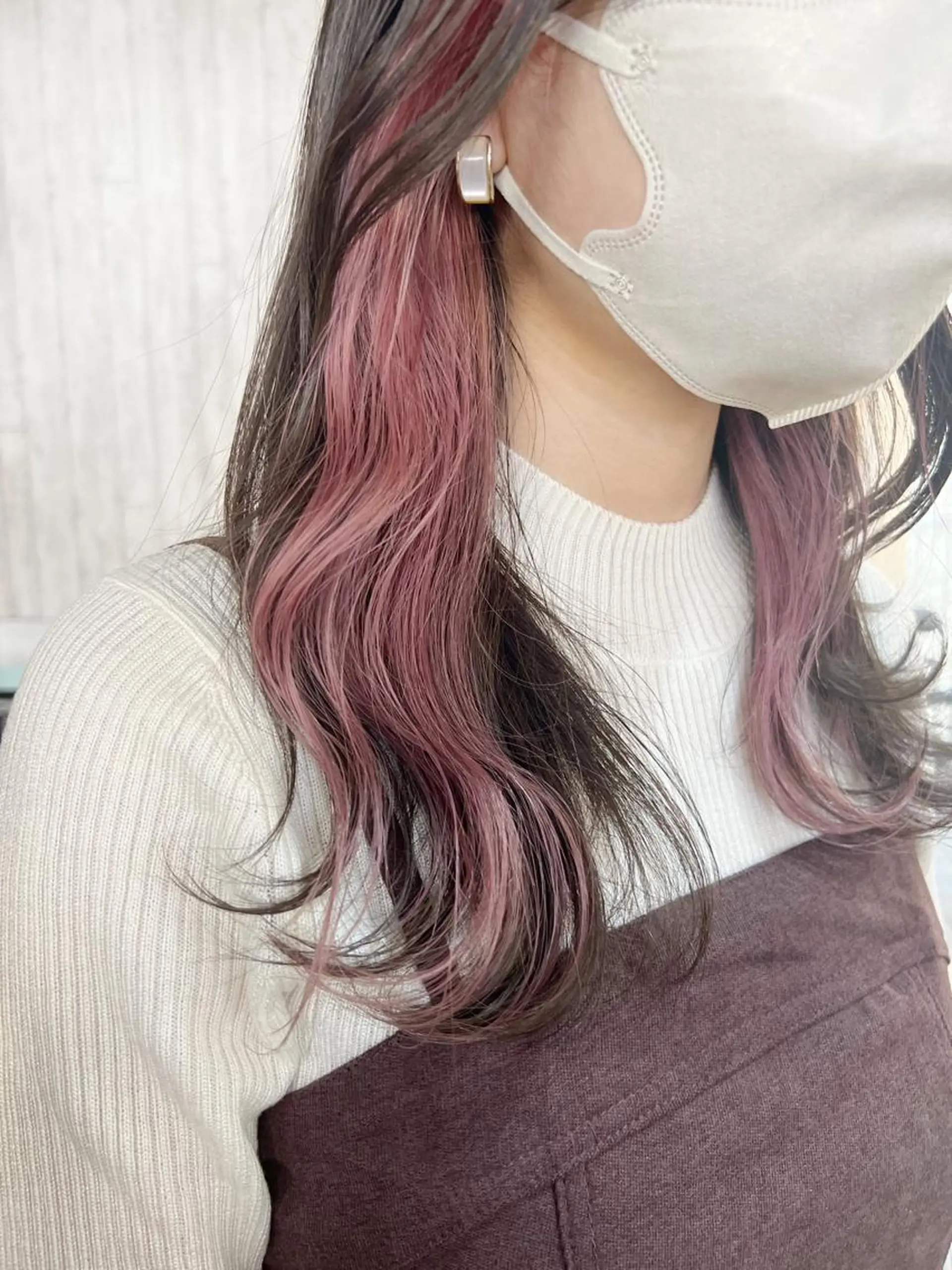 セミロング カラー ベージュカラー ブリーチ ケアブリーチ 透明感カラー デザインカラー ダブルカラー　/ インナーカラーMiiのヘアスタイル