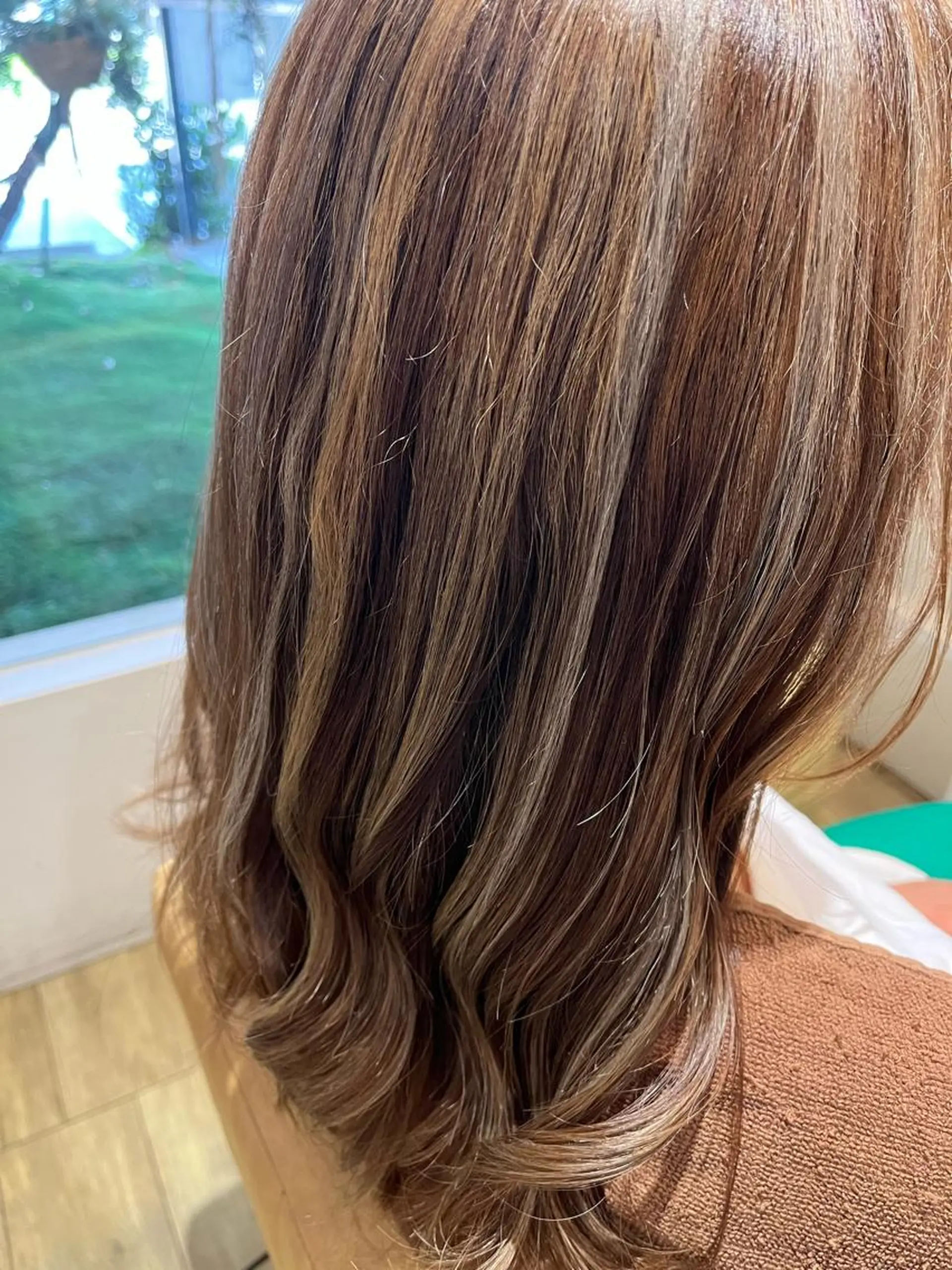 ミディアム カラー 中山 響希のヘアスタイル