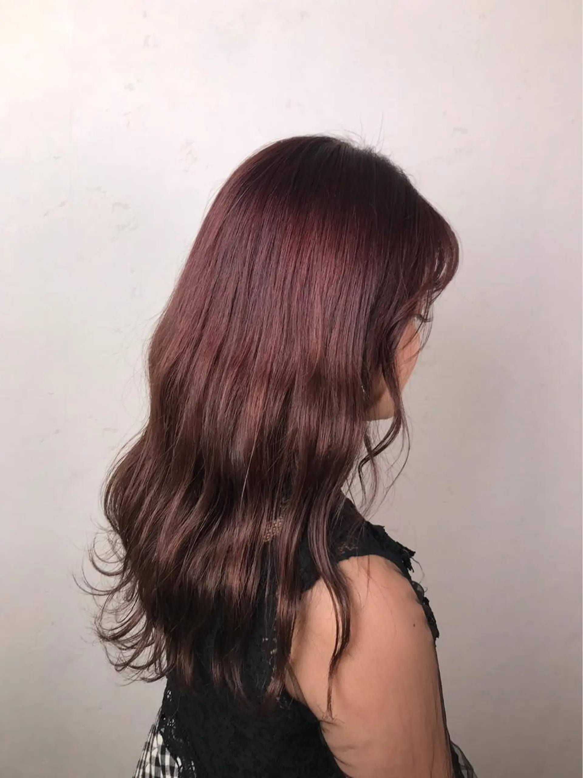 カラー 羽根 ひよりのヘアスタイル