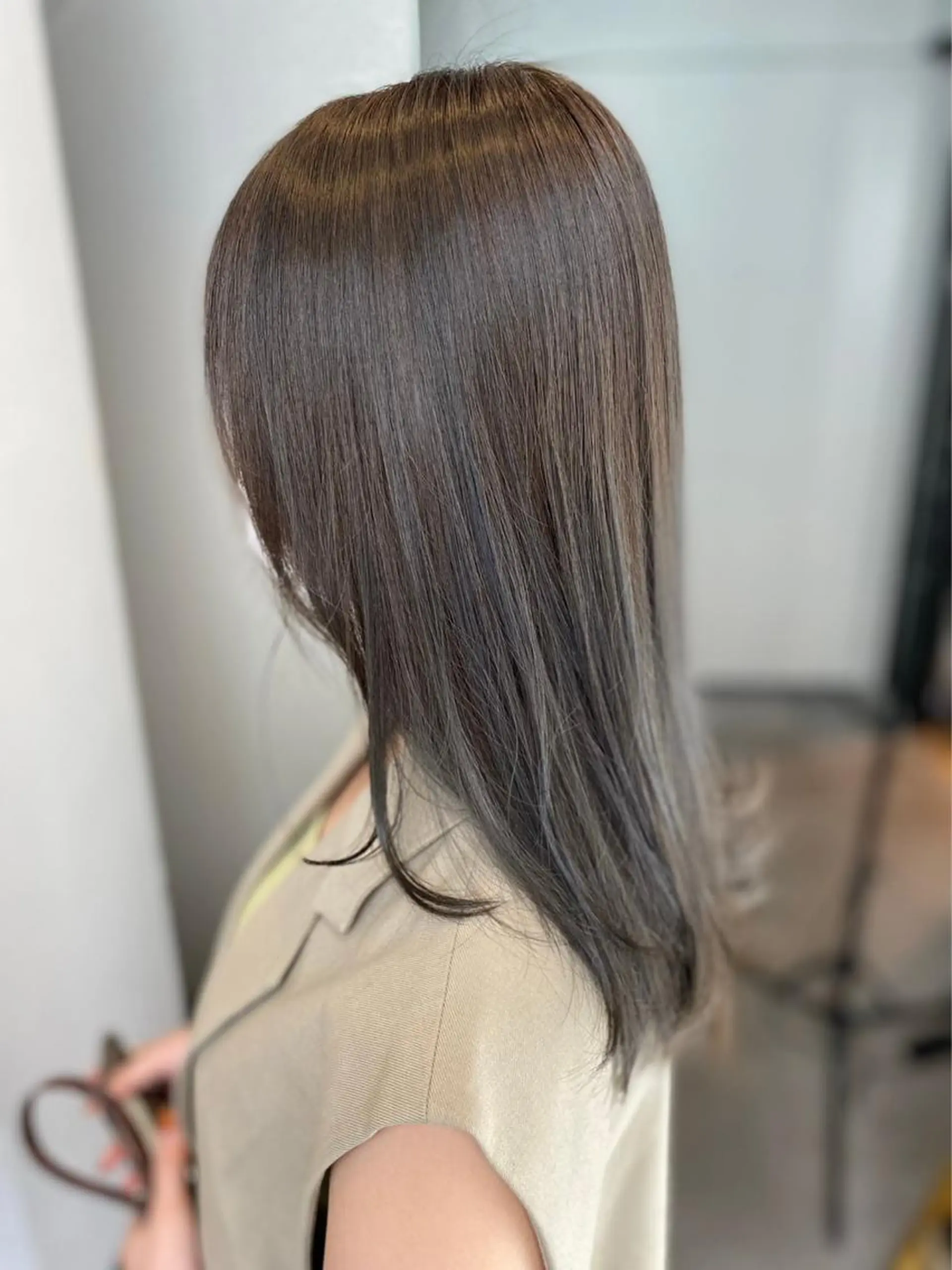 カラー La fith hair letter所属・西山 花のヘアスタイル