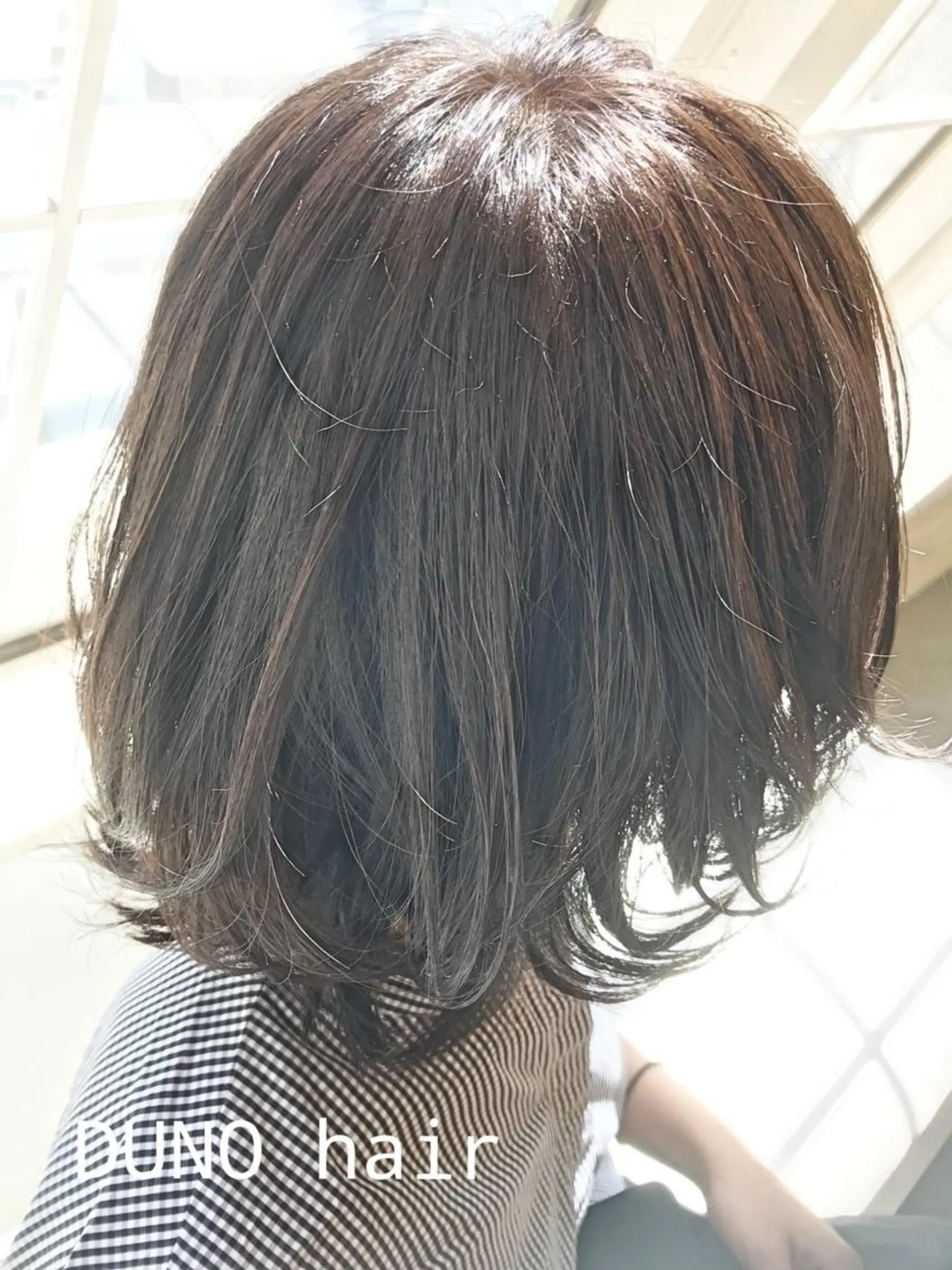 ミディアム 村阪 由美子のヘアスタイル