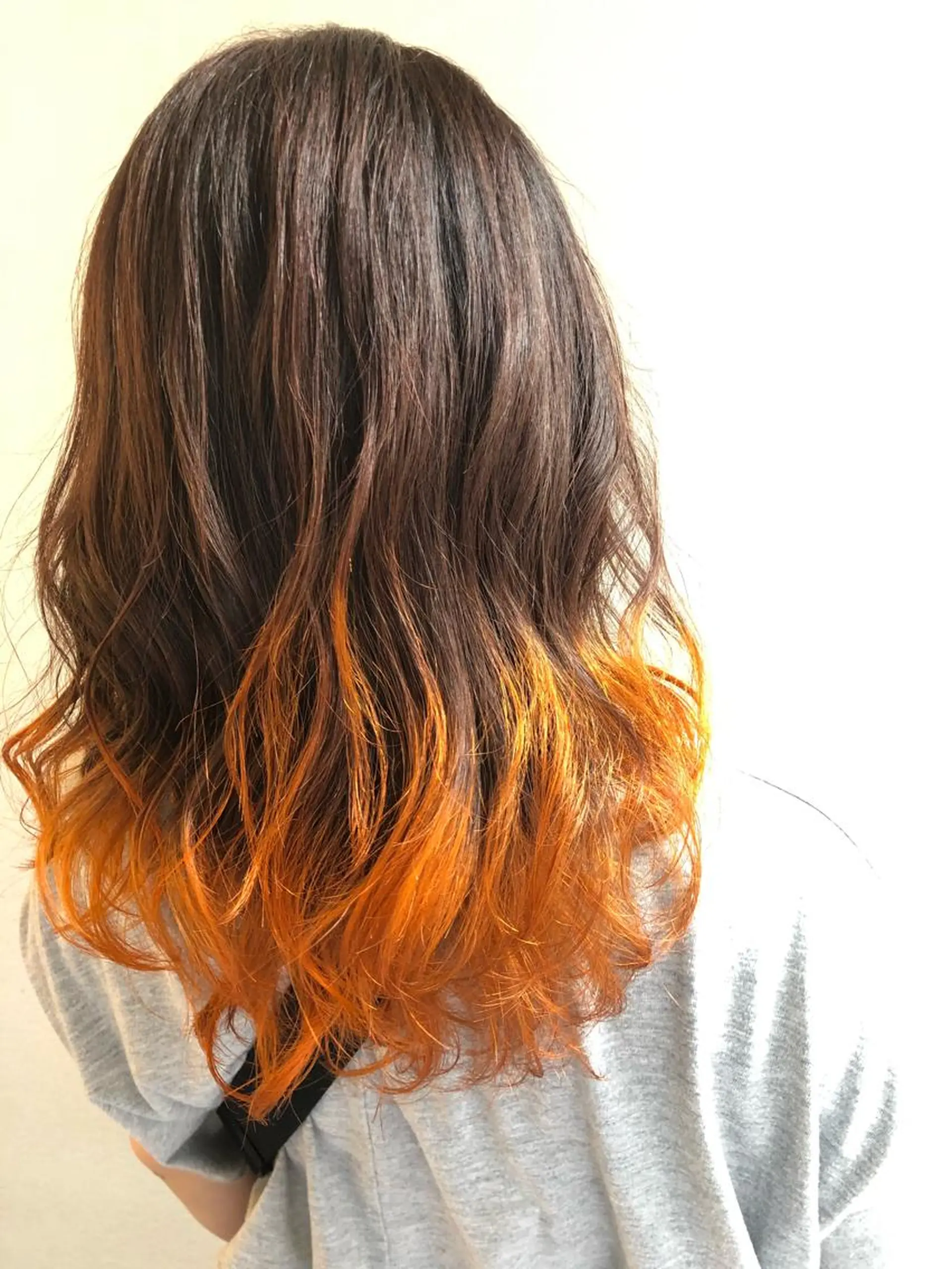 カラー ○HITOMI ○のヘアスタイル