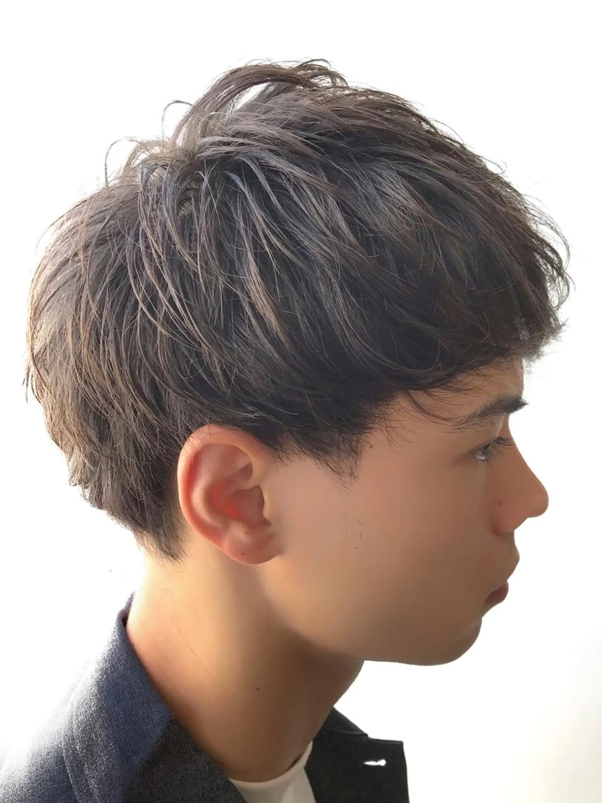 カラー メンズ 顔周りレイヤー／ 似合わせ／古津遼平のヘアスタイル